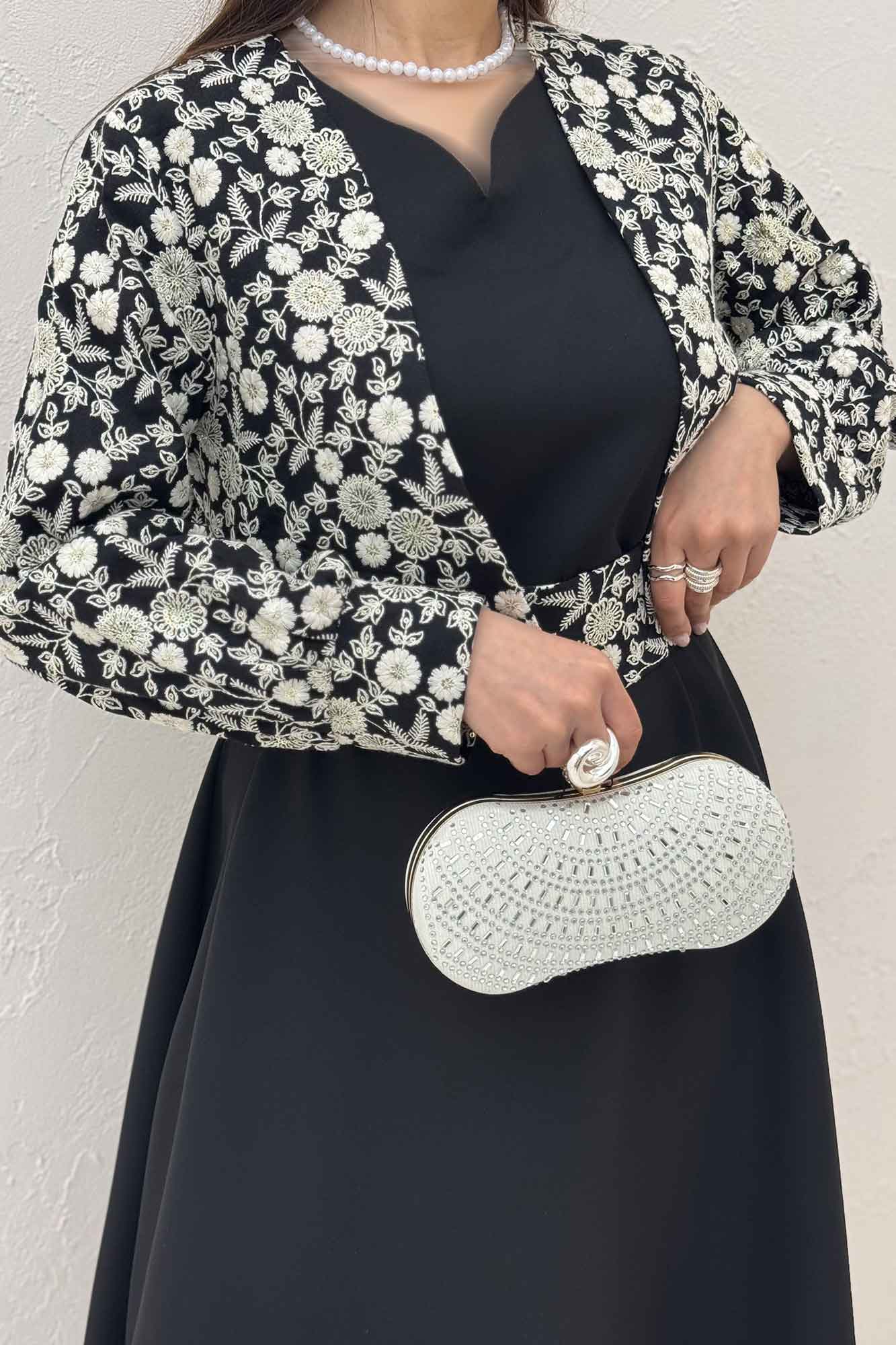 ست کت و سارافن سوزن دوزی MARLIS طرح 3