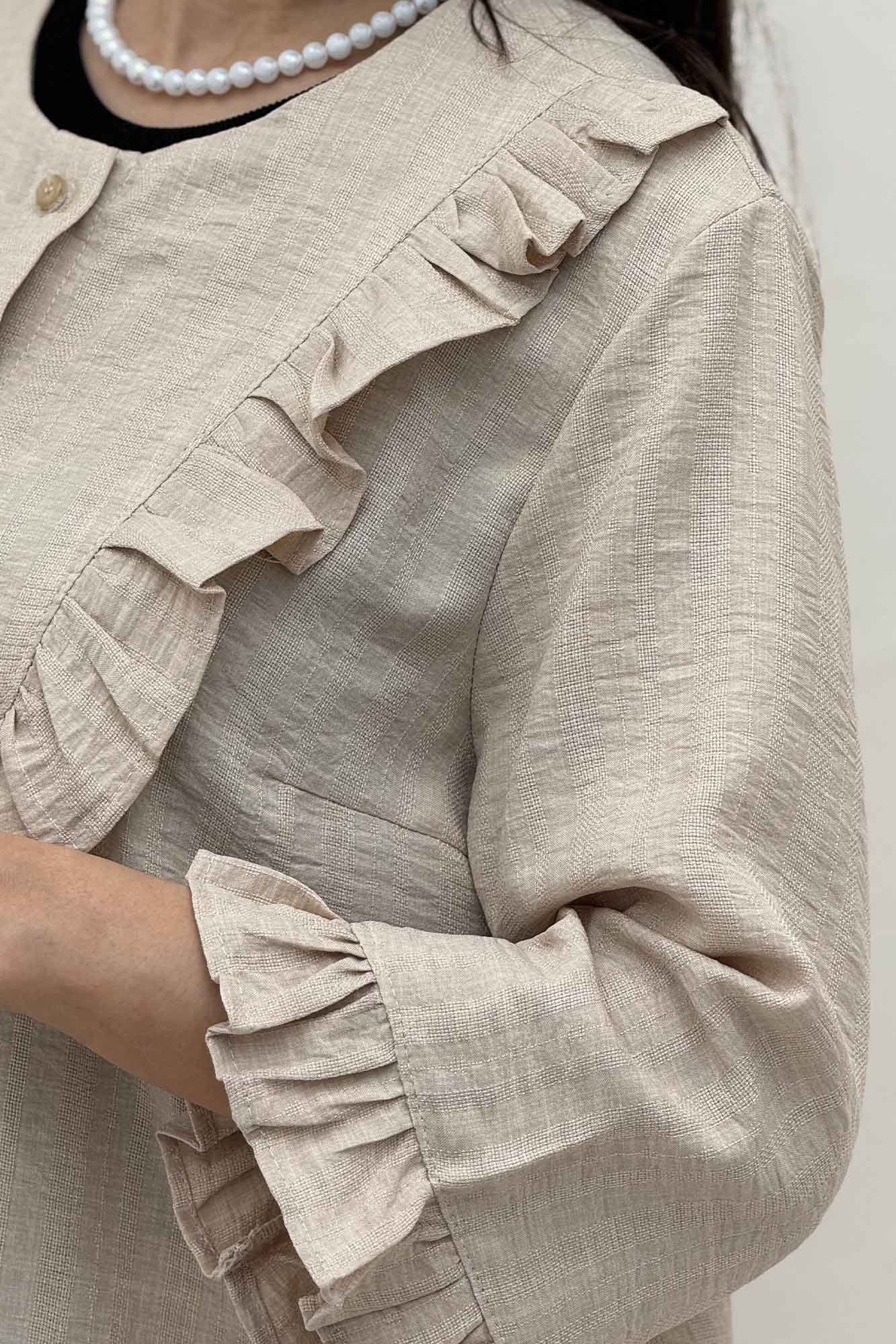 بلوز شانتون راه راه یقه چین سه دکمه