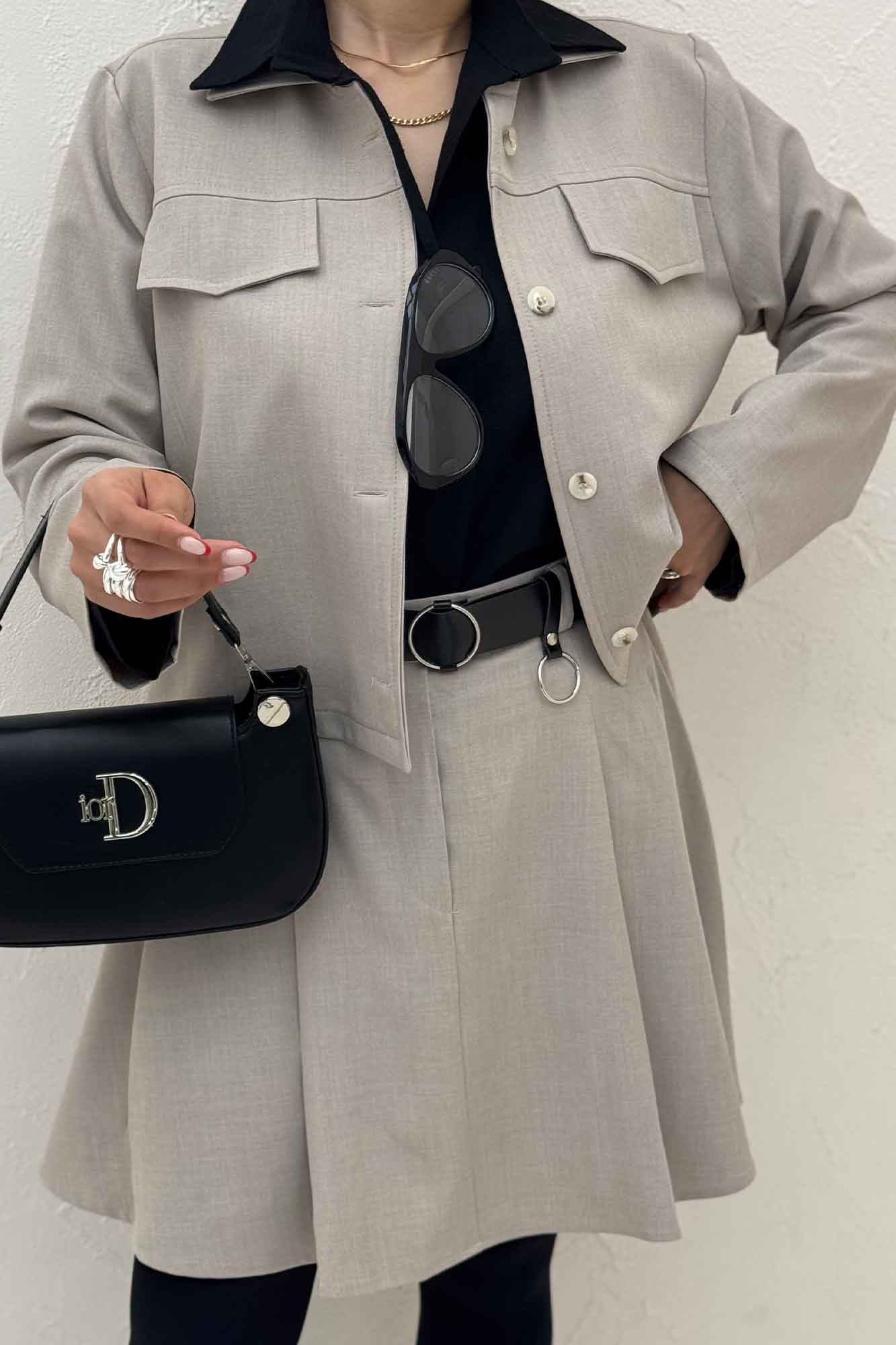 ست کت و دامن کوتاه چین دار بزیاق