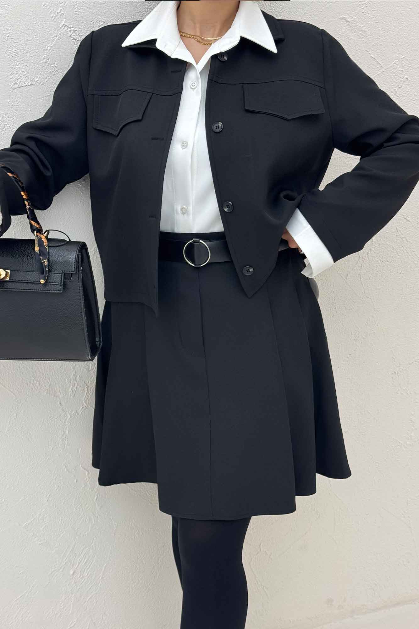 ست کت و دامن کوتاه چین دار بزیاق