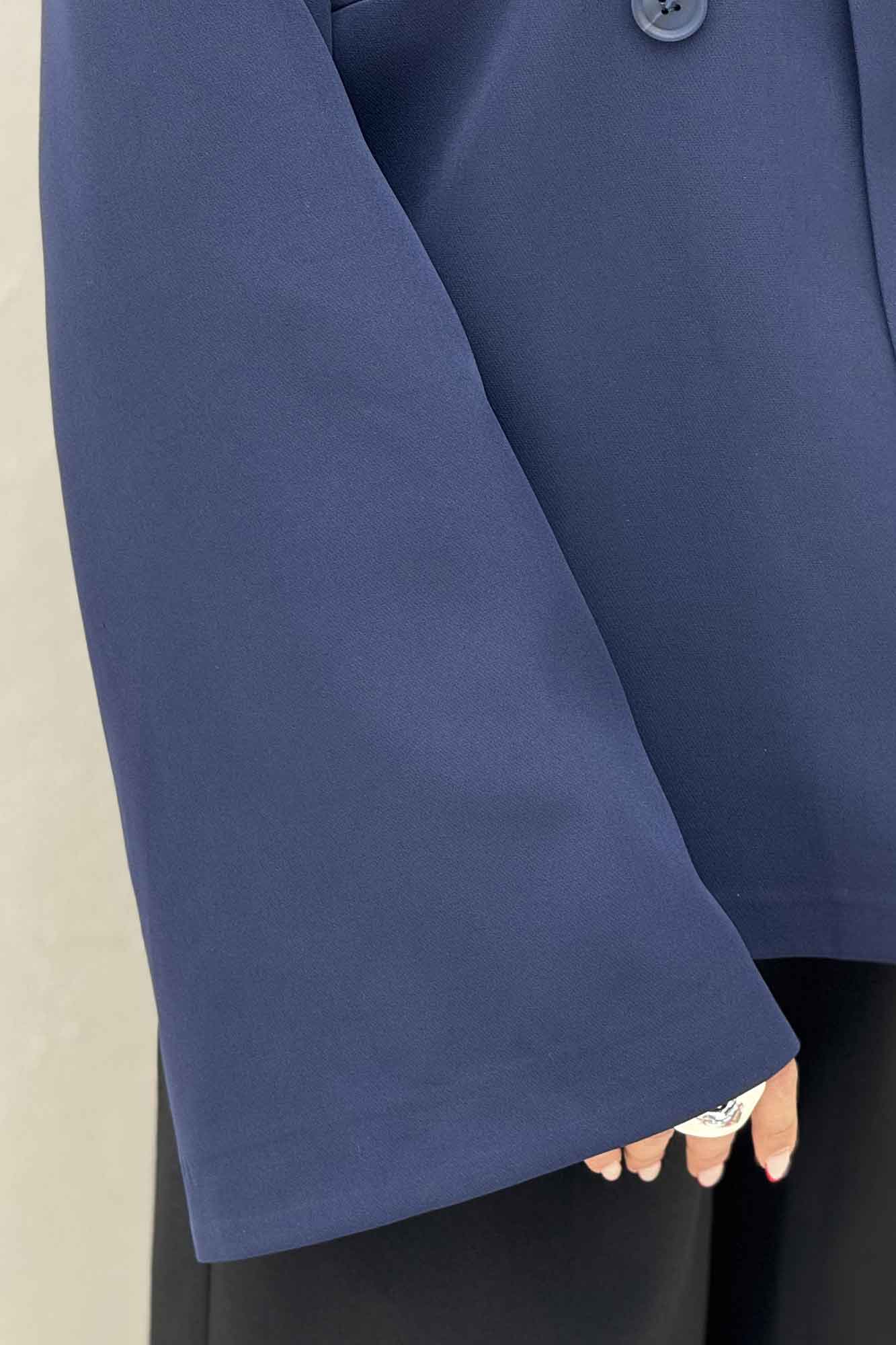 کت مازراتی یقه هفت آستین کلوش