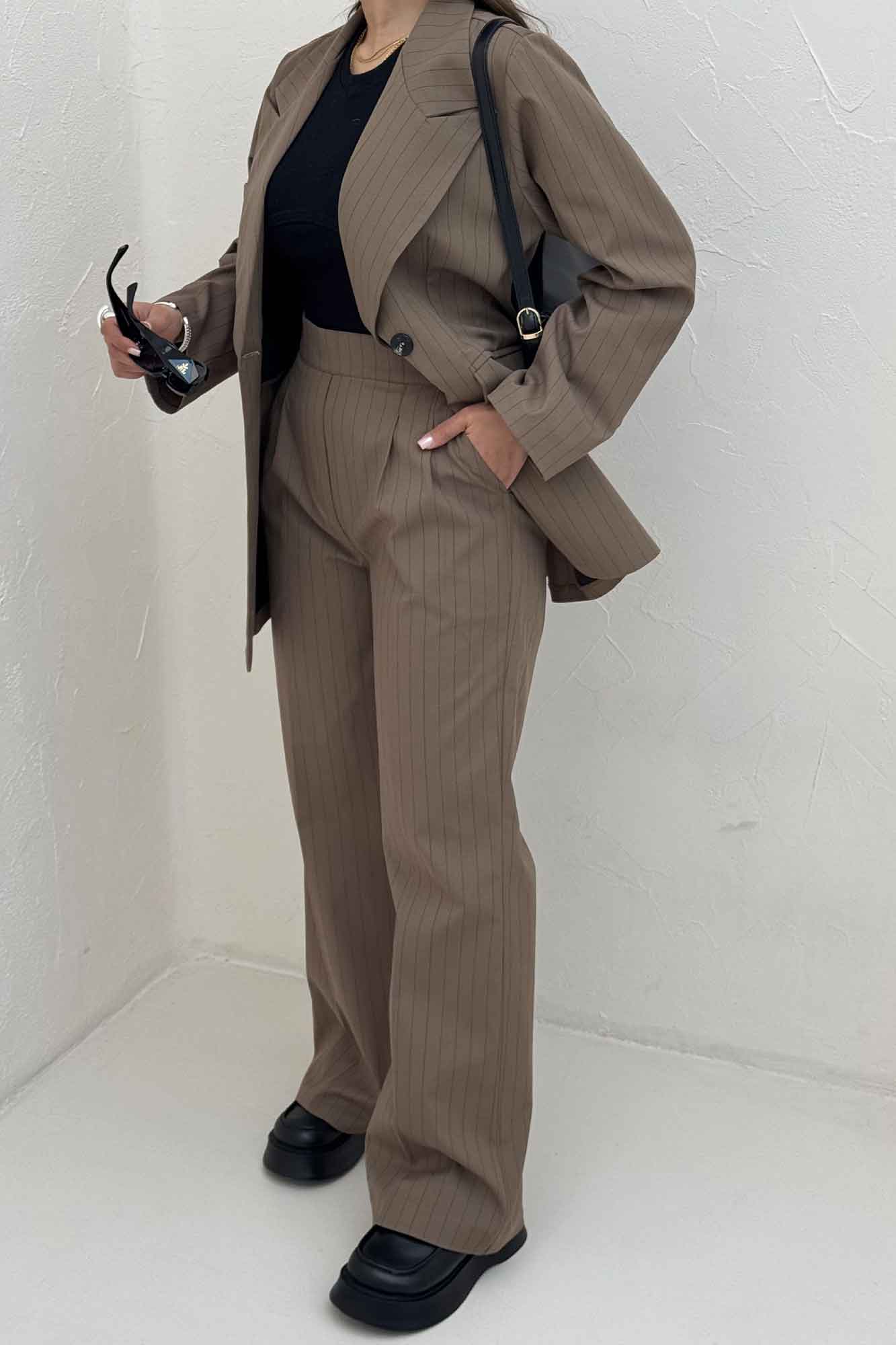 ست کت و شلوار لینن دیپلمات هوستا