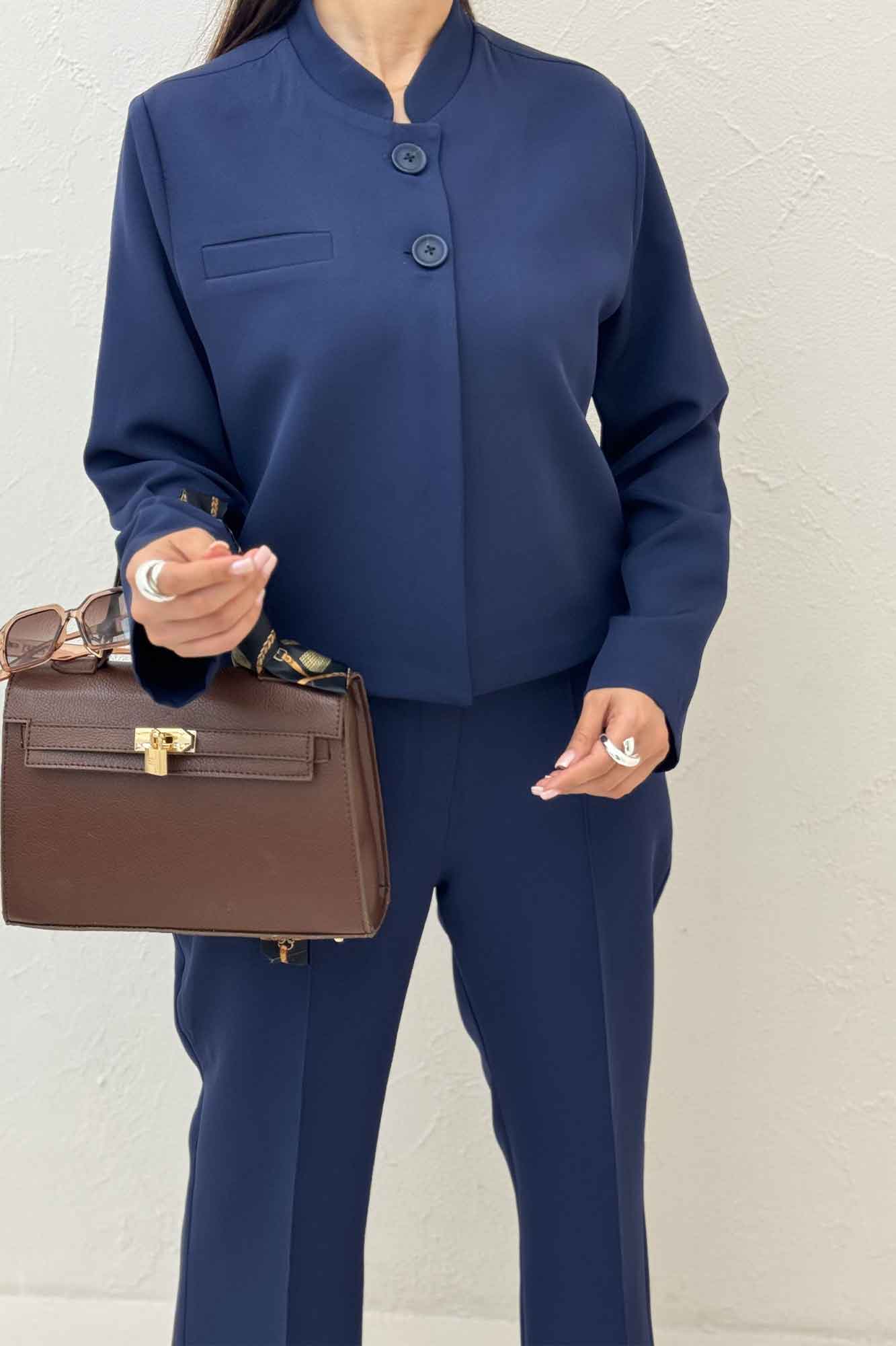 ست 2ps مازراتی یقه سه سانت دو دکمه لایرا