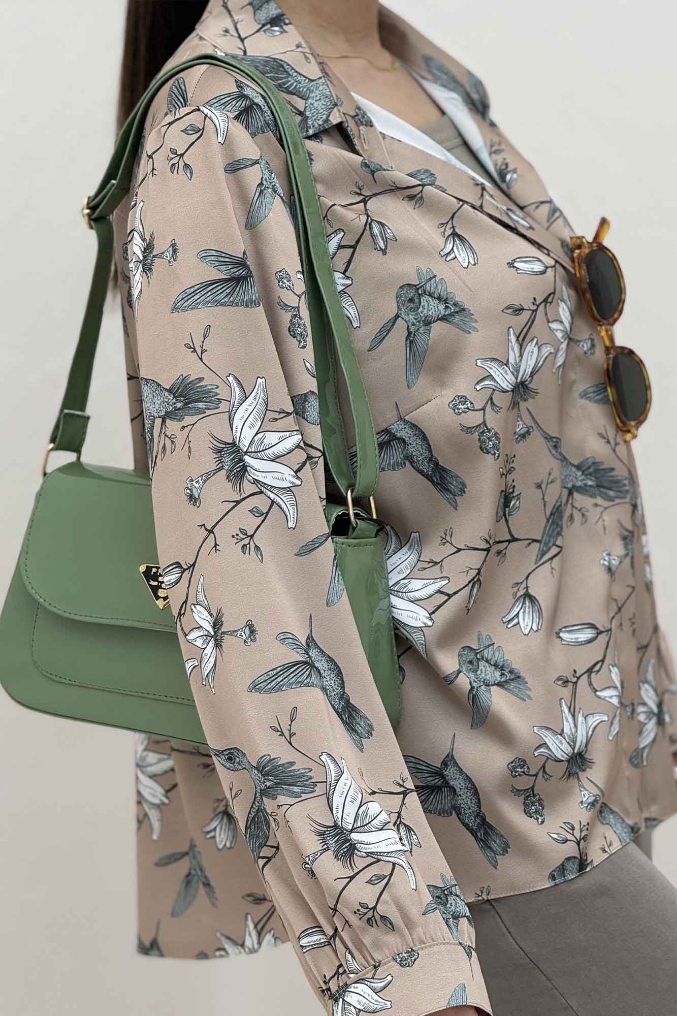 شومیز ساتن حریر دکمه مخفی طرح پریشا