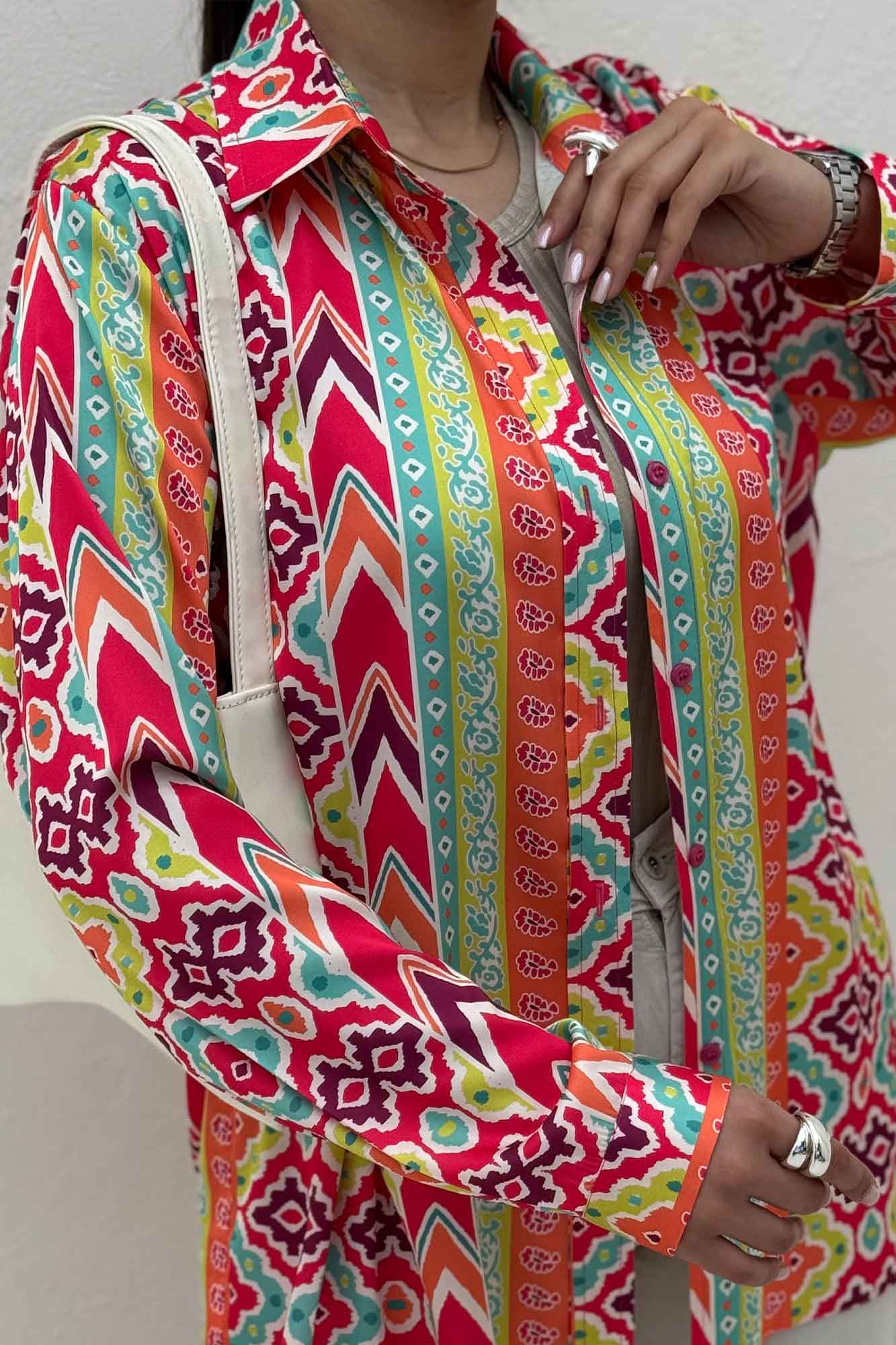 شومیز ساتن حریر طرح کارناوال