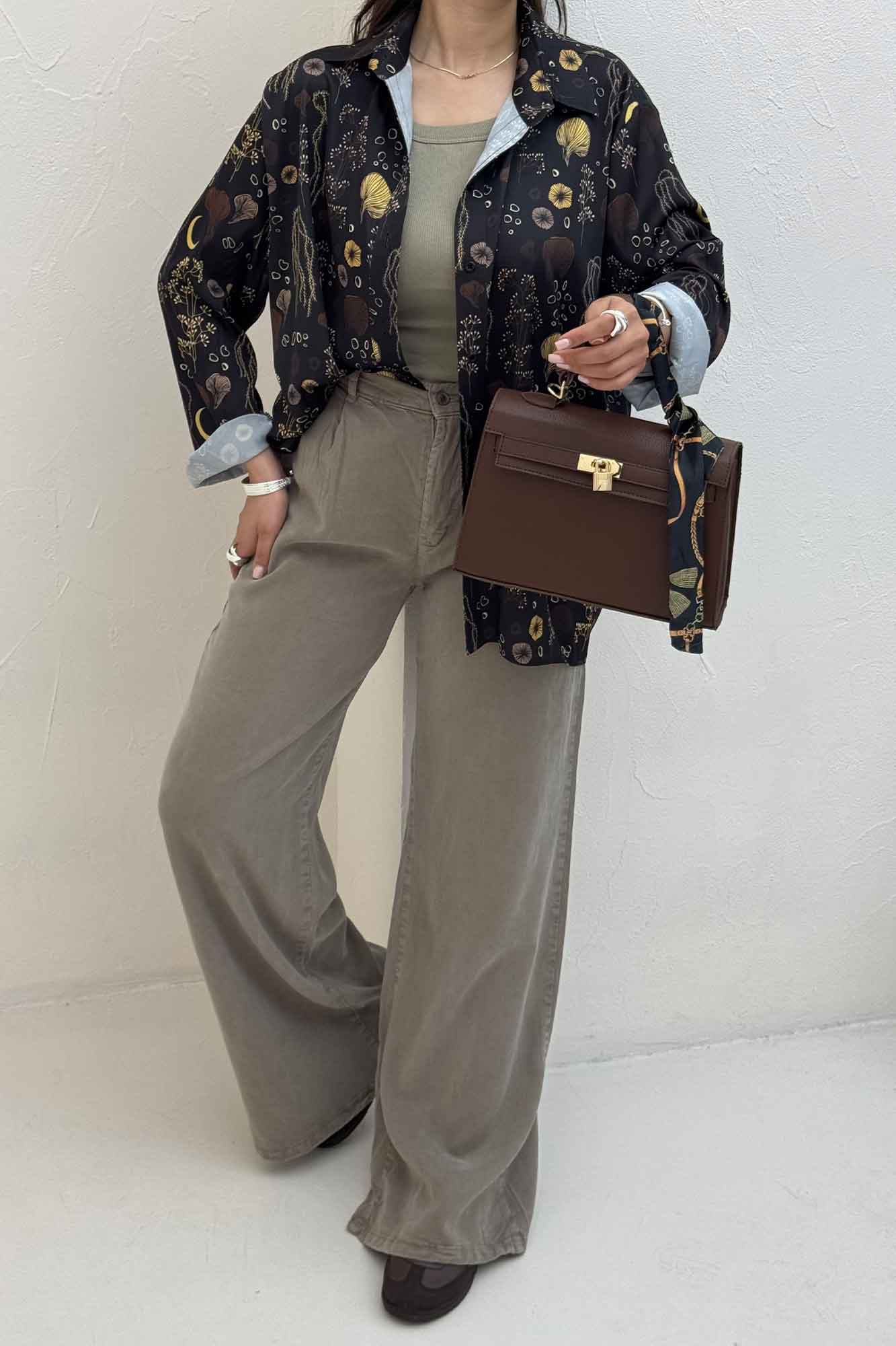 شومیز ساتن حریر طرح ماه برگ