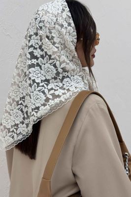 روسری سه گوش گیپور طرح هشت