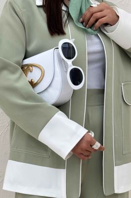 ست کت و شلوار مازراتی مغزی دوزی حاشیه سفید مگان