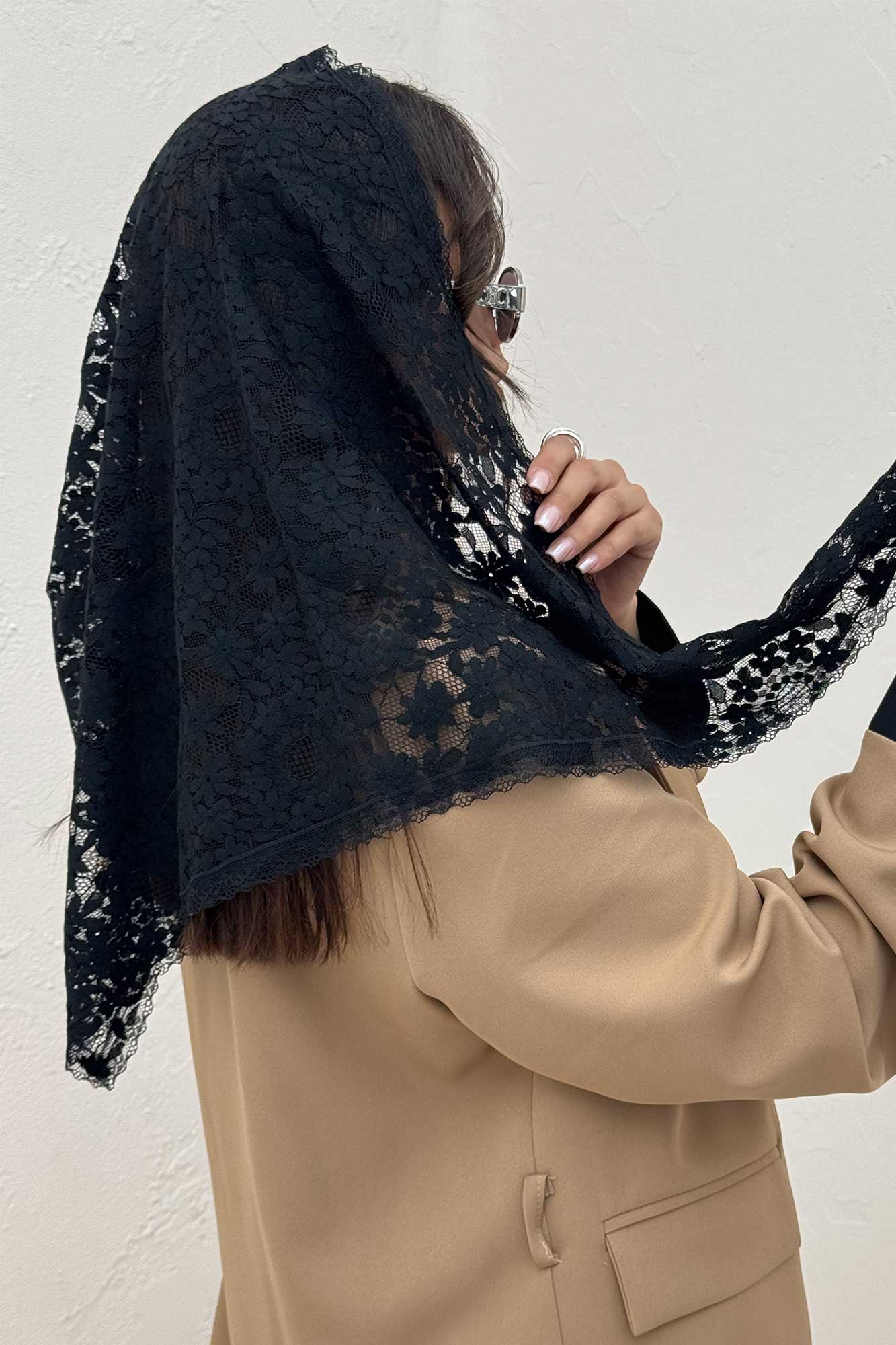 روسری سه گوش گیپور طرح چهارده