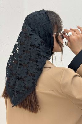 روسری سه گوش گیپور طرح پانزده