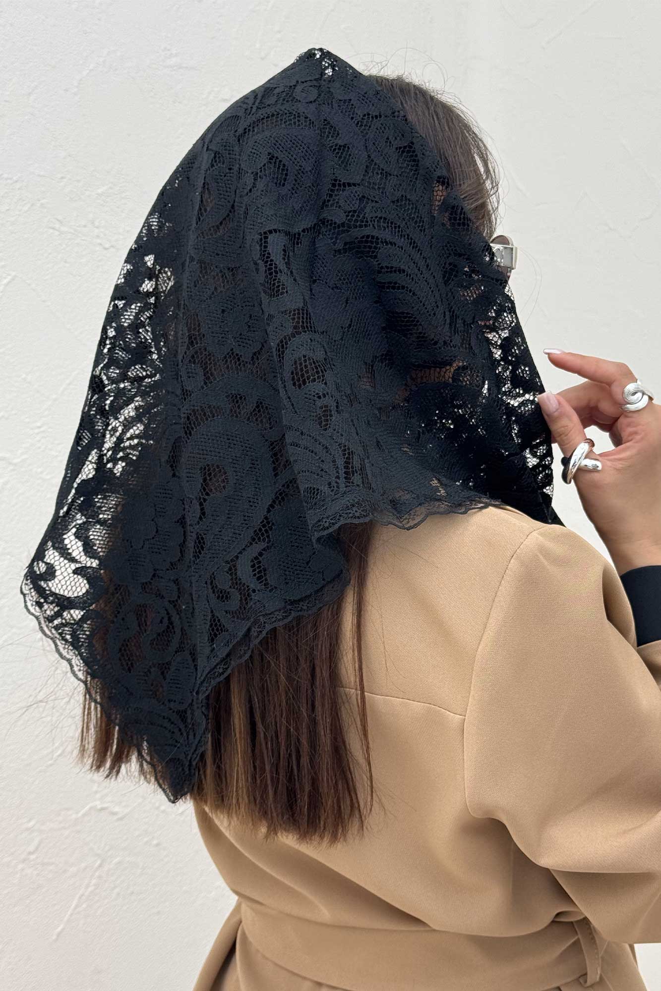 روسری سه گوش گیپور طرح هفده