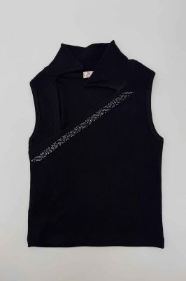 تاپ فانریپ یقه کج نگین دار