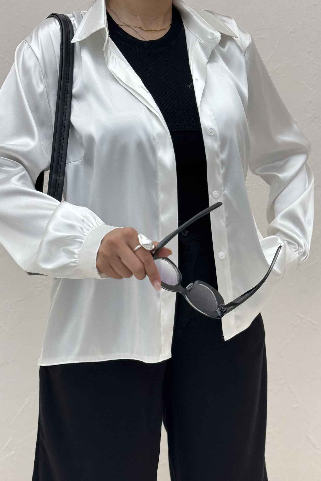 شومیز مانتویی ساتن دکمه مخفی