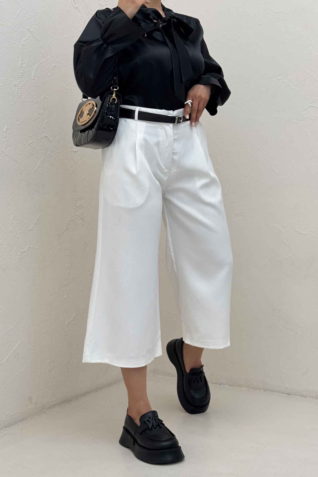 بلوز ساتن یقه کراواتی