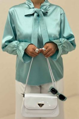 بلوز ساتن یقه کراواتی