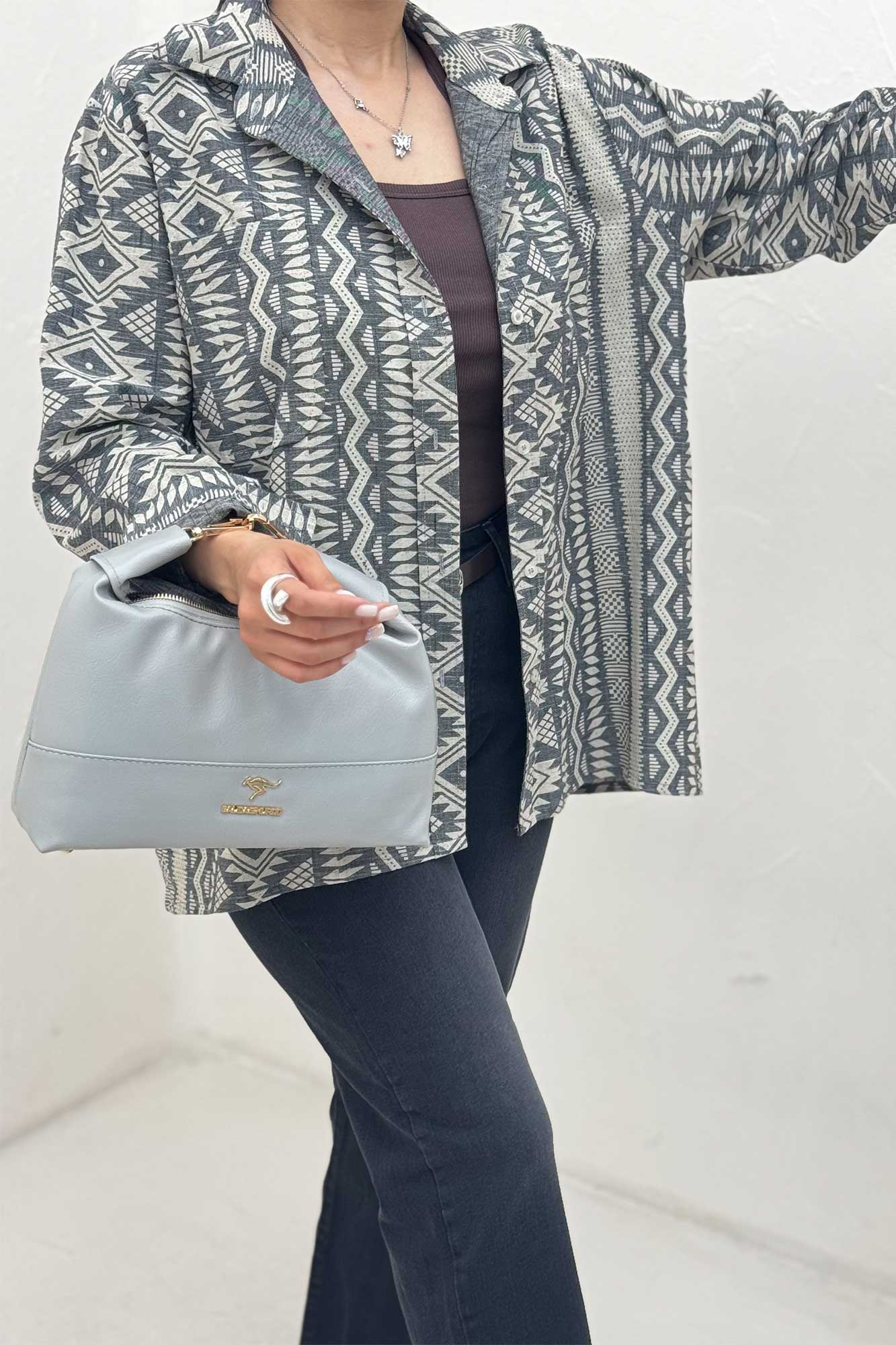 شومیز مانتویی طرحدار تک جیب