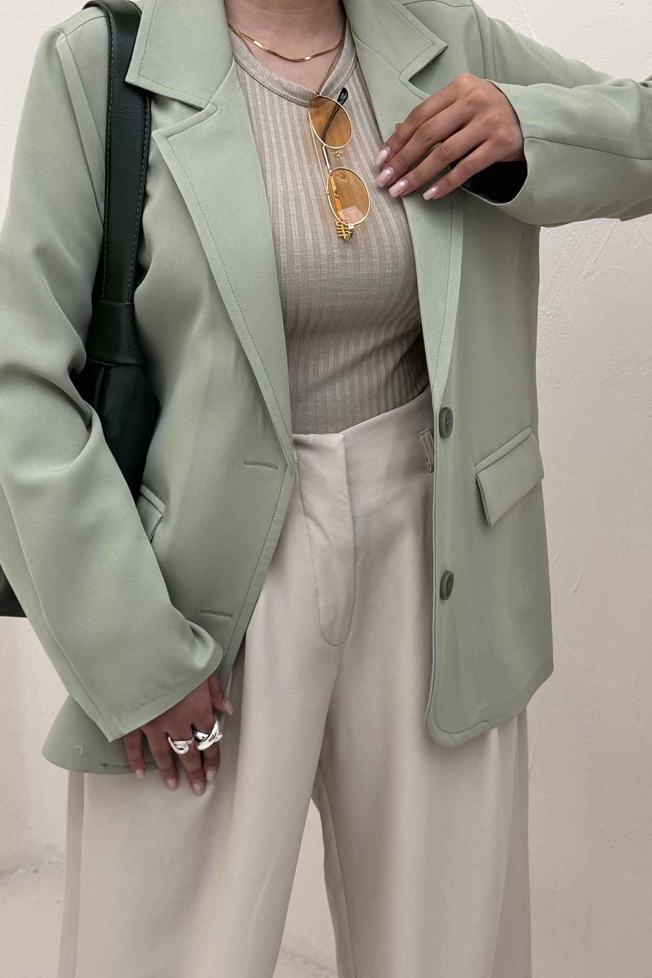 کت مازراتی پشت چاکدار ونیسا