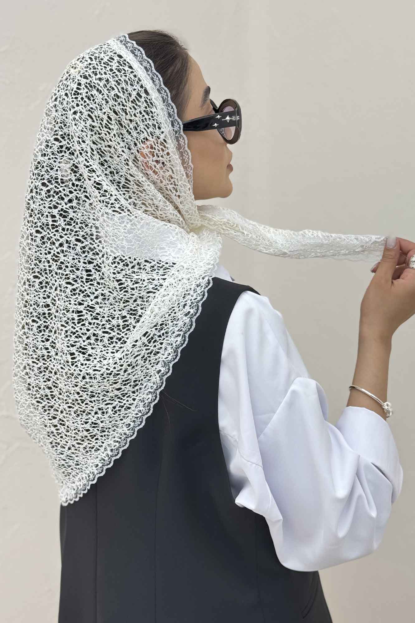 روسری سه گوش گیپور طرح بیست