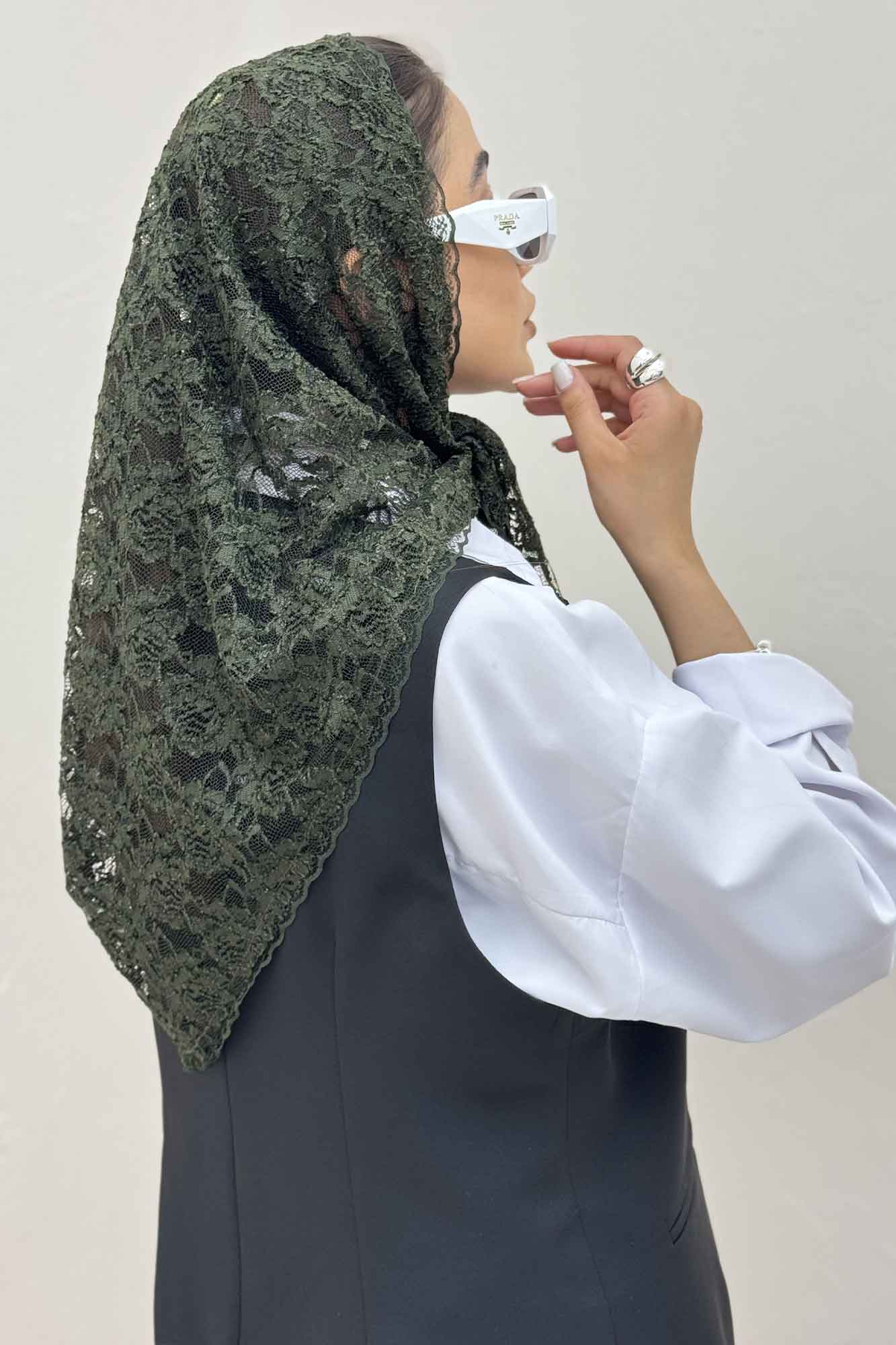 روسری سه گوش گیپور طرح پنج