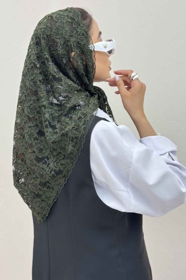 روسری سه گوش گیپور طرح پنج