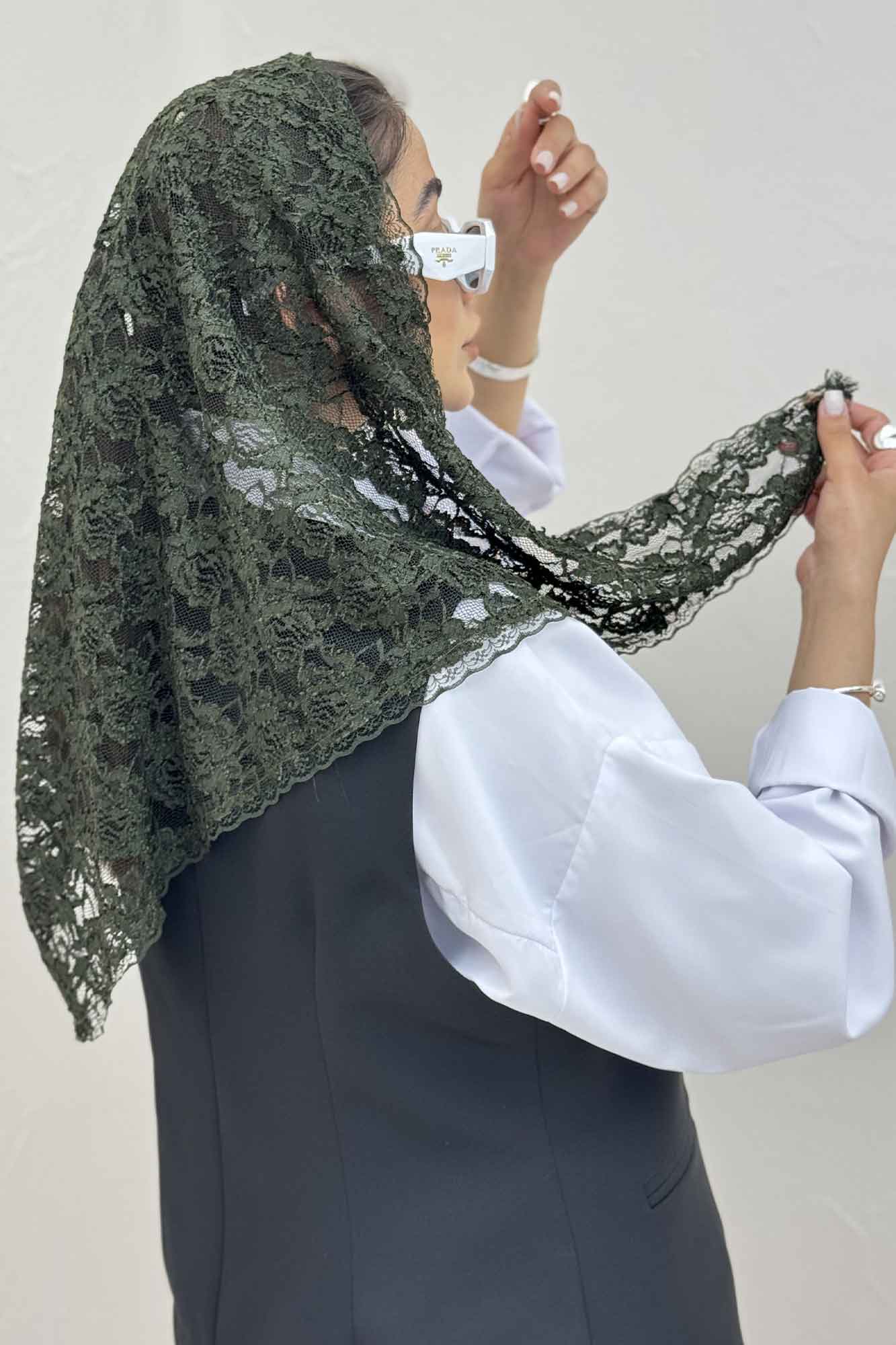 روسری سه گوش گیپور طرح پنج