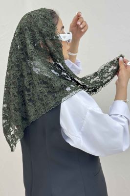 روسری سه گوش گیپور طرح پنج