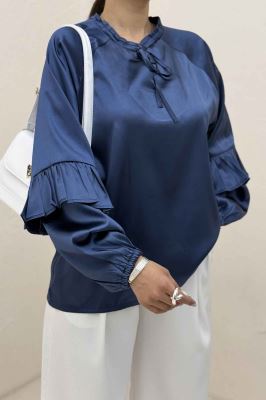 بلوز ساتن یقه گت آستین چین دار