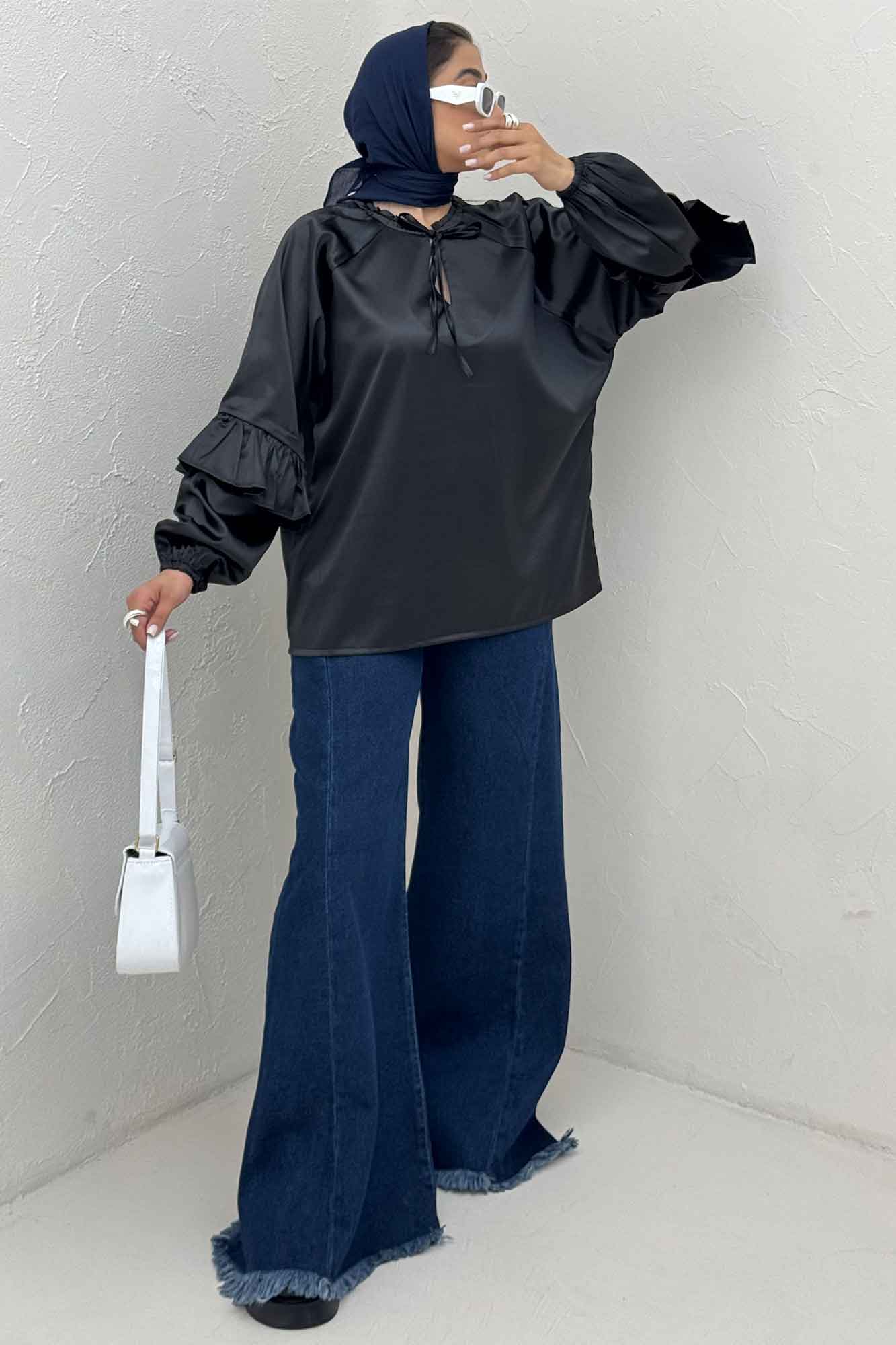 بلوز ساتن یقه گت آستین چین دار