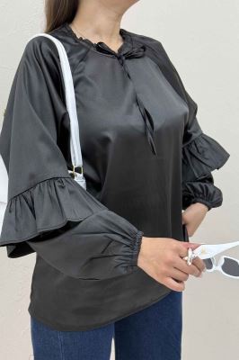 بلوز ساتن یقه گت آستین چین دار