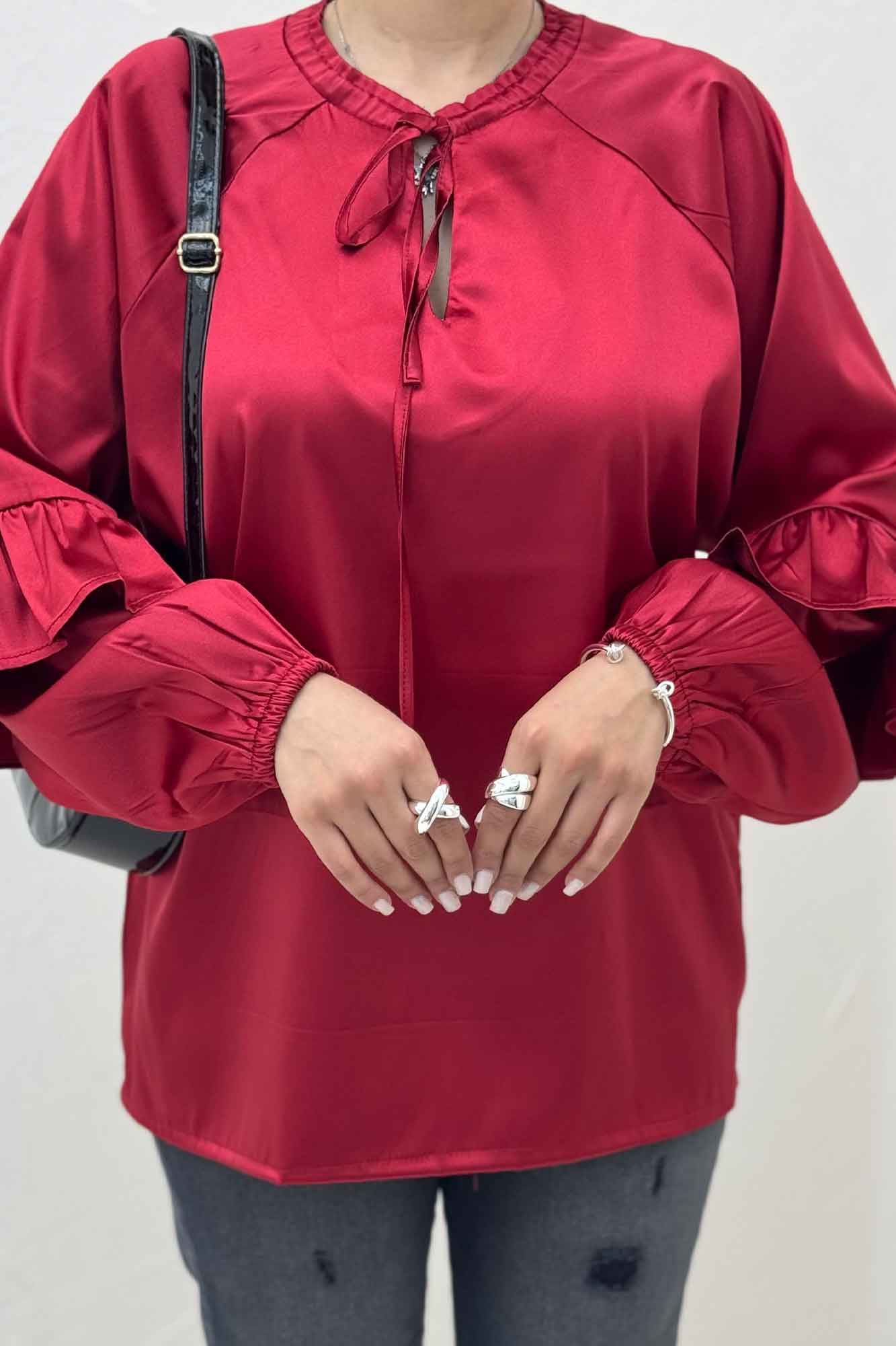 بلوز ساتن یقه گت آستین چین دار