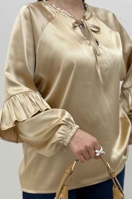 بلوز ساتن یقه گت آستین چین دار