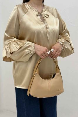 بلوز ساتن یقه گت آستین چین دار