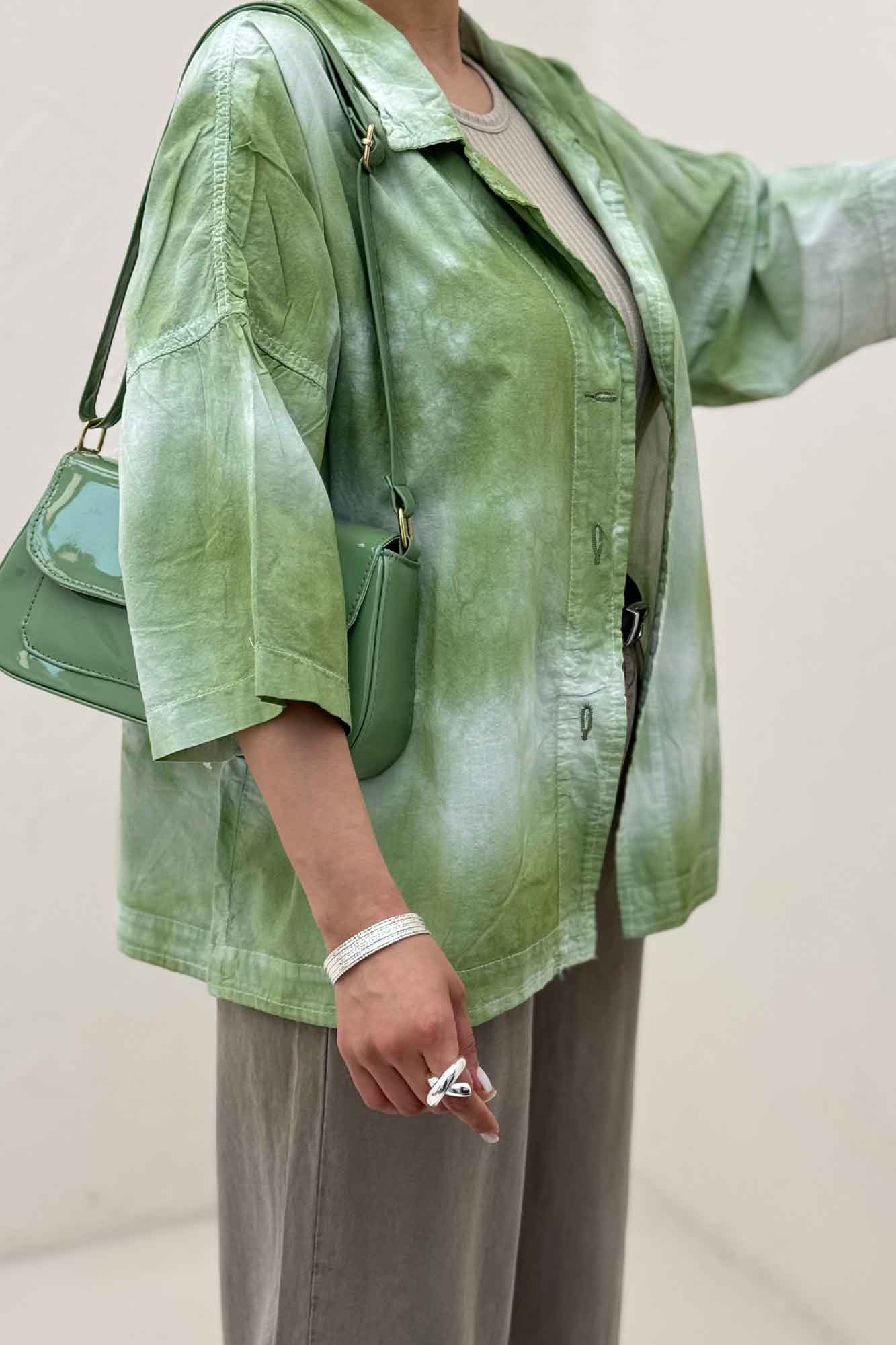 مانتو لینن آستین سه رب یقه شکاری (آبرنگی)TR