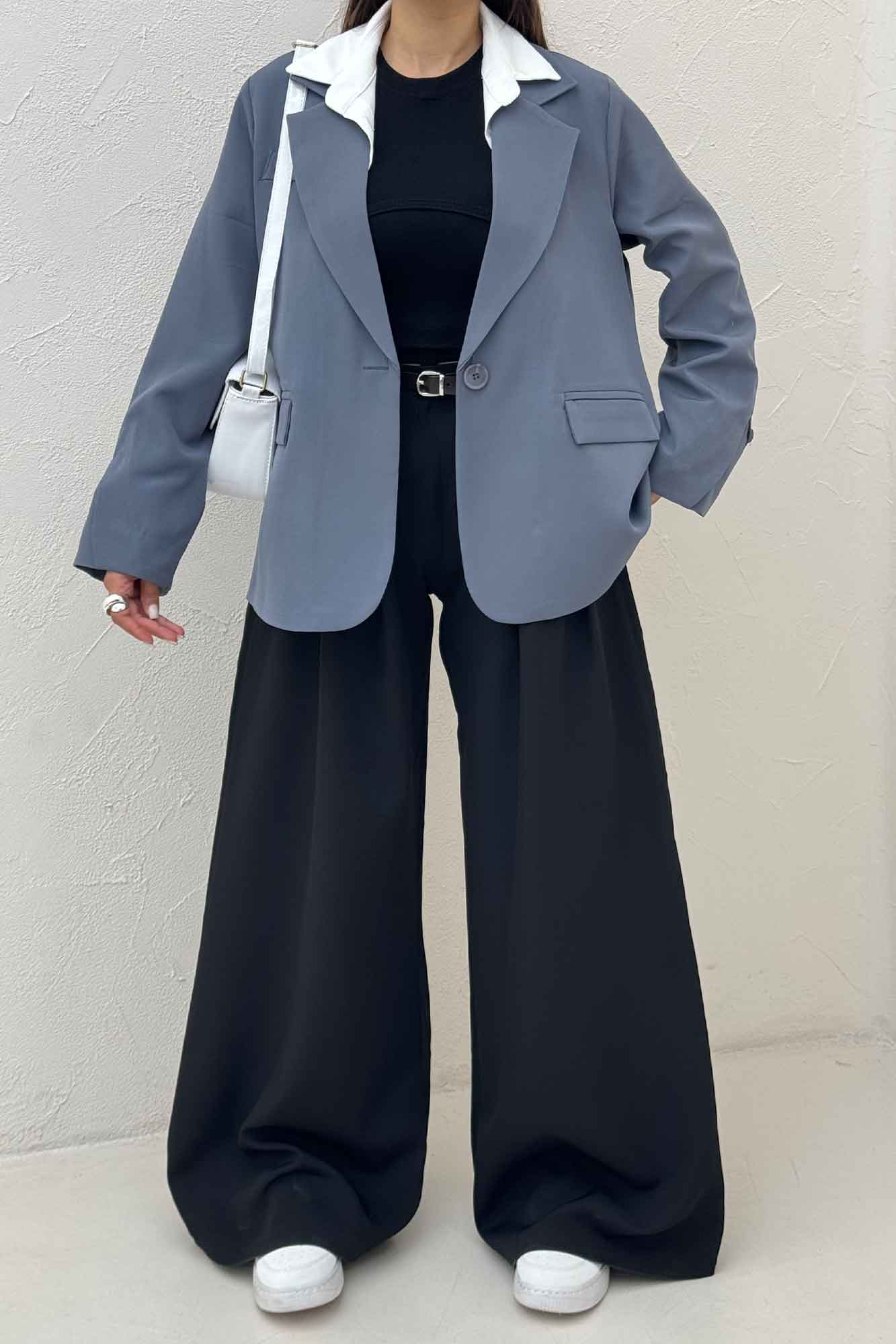 کت مازراتی پشت هفتی دیارا