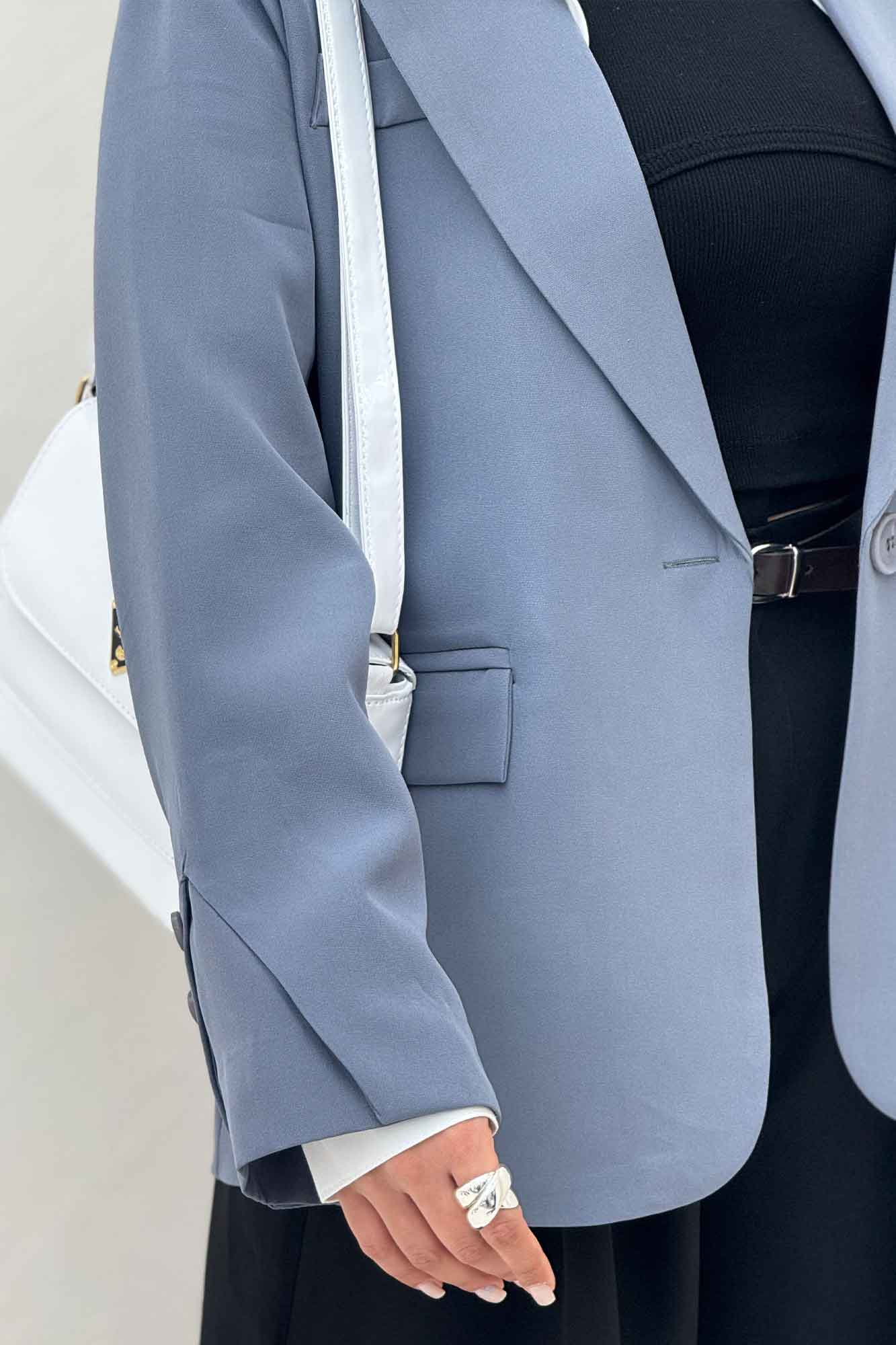 کت مازراتی پشت هفتی دیارا