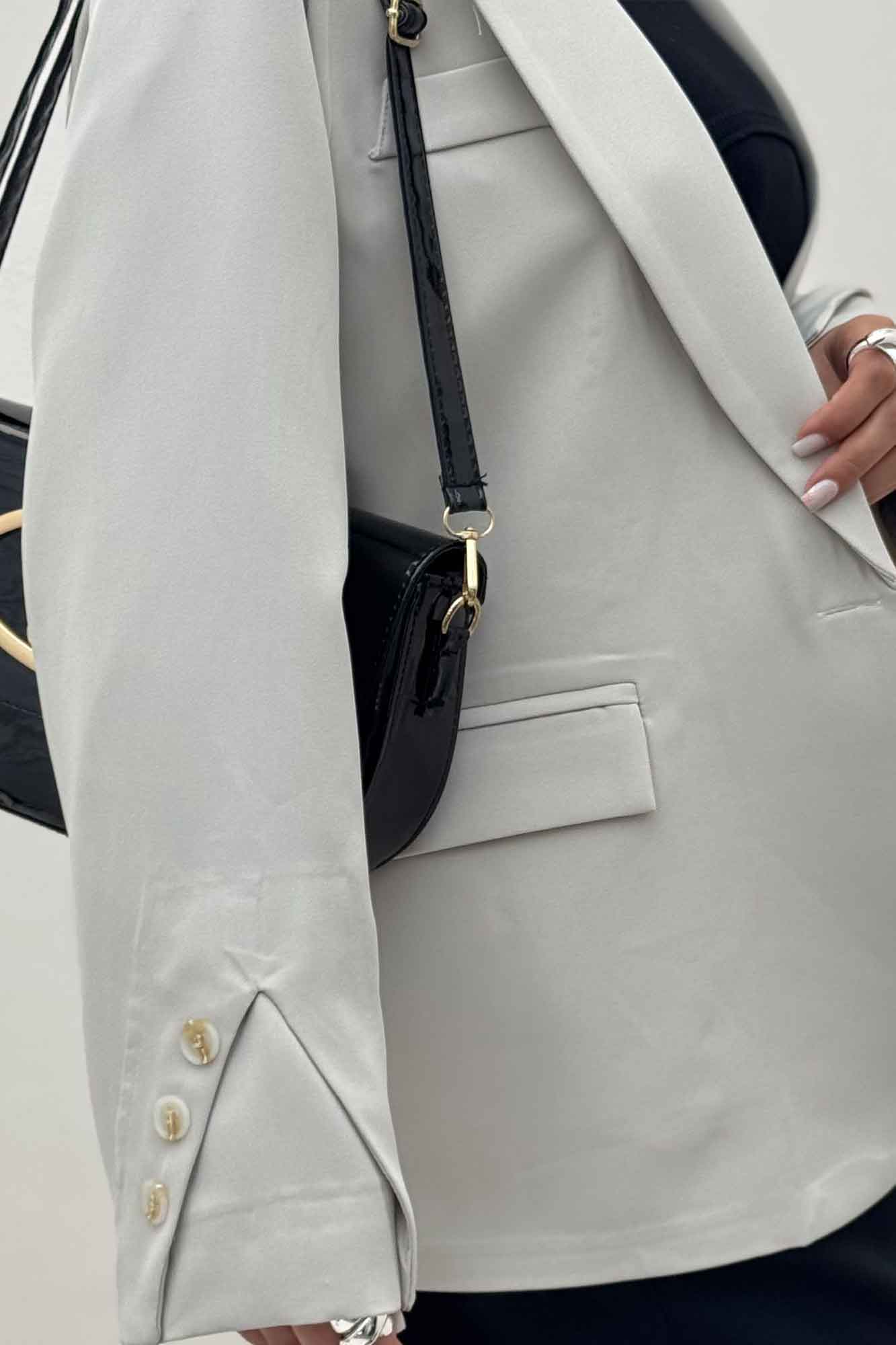 کت مازراتی پشت هفتی دیارا