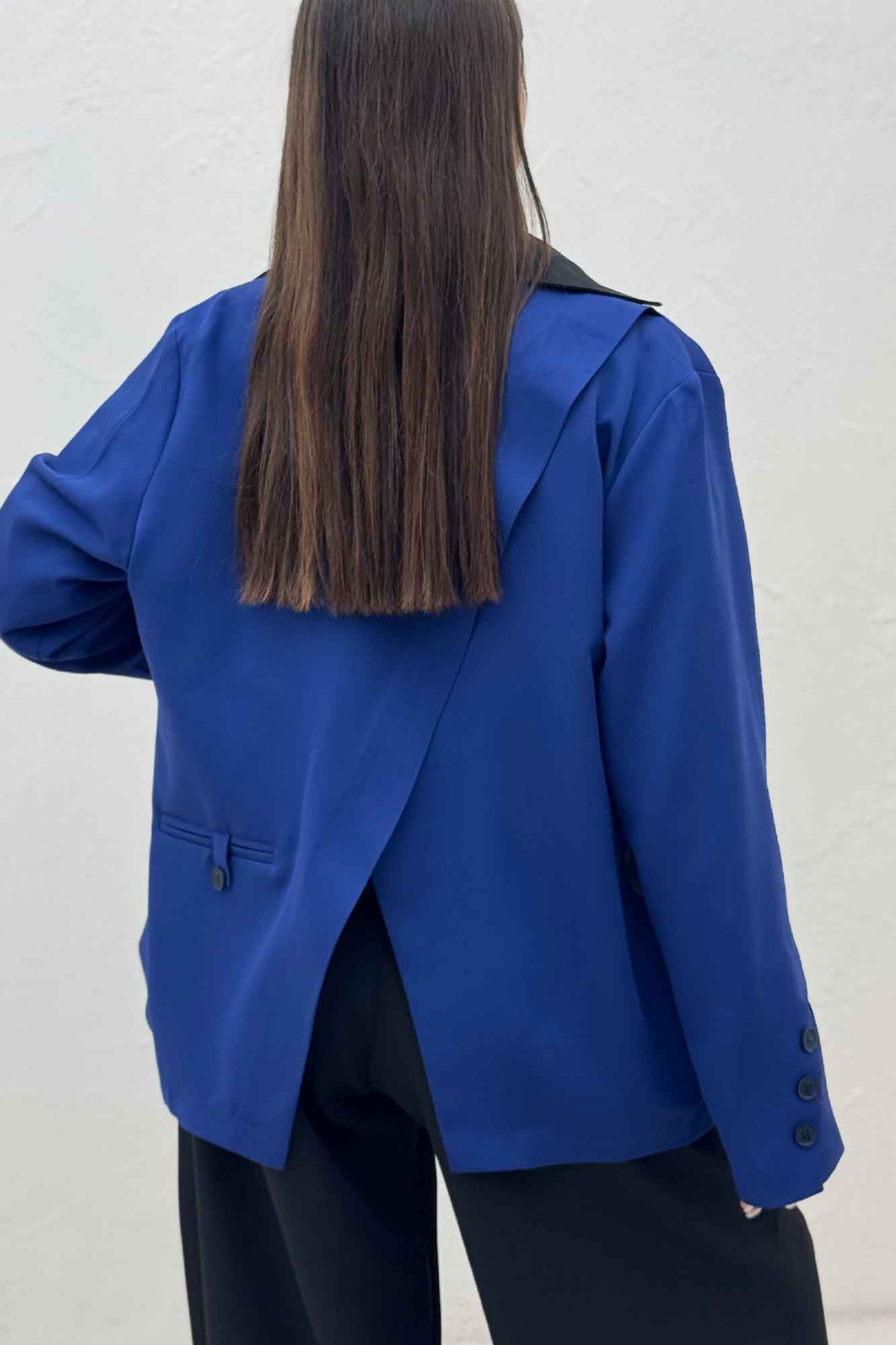 کت مازراتی پشت هفتی دیارا