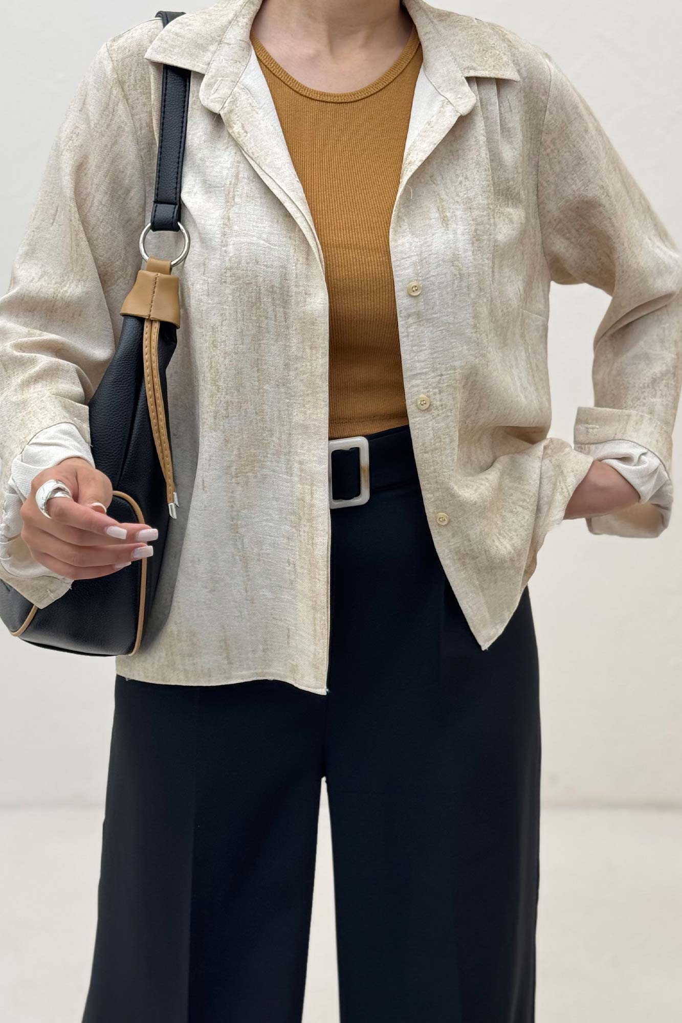 شومیز مانتویی پرینتی دکمه مخفی طرح 1