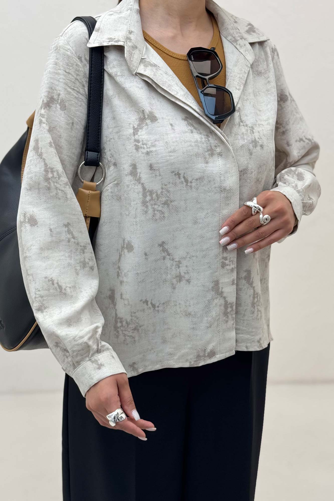 شومیز مانتویی پرینتی دکمه مخفی طرح 1