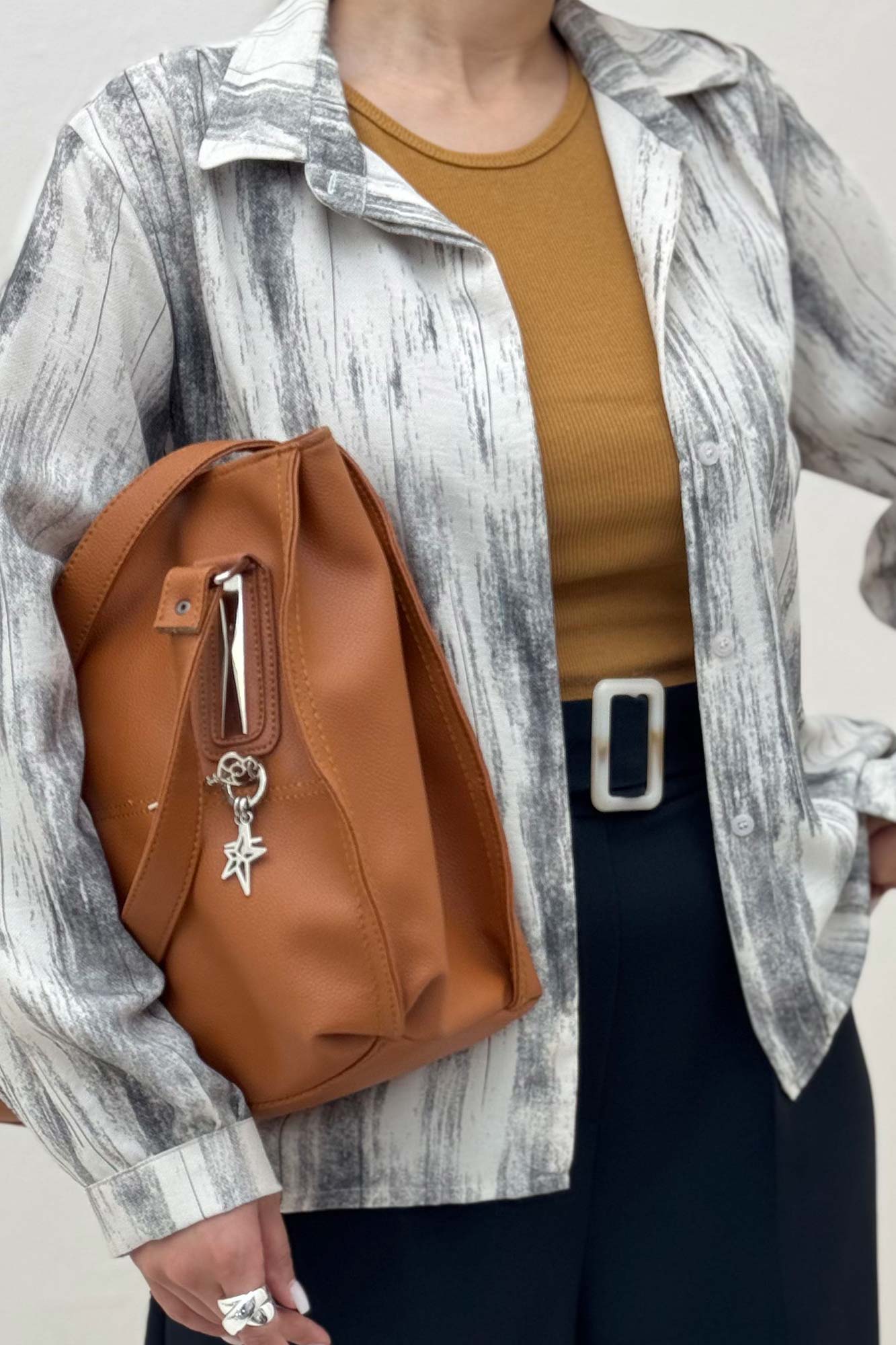 شومیز مانتویی پرینتی دکمه مخفی طرح 2