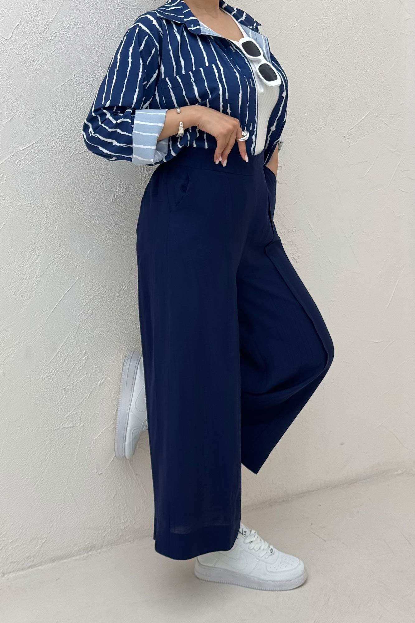 شلوار واید کریشه جلو دوخت