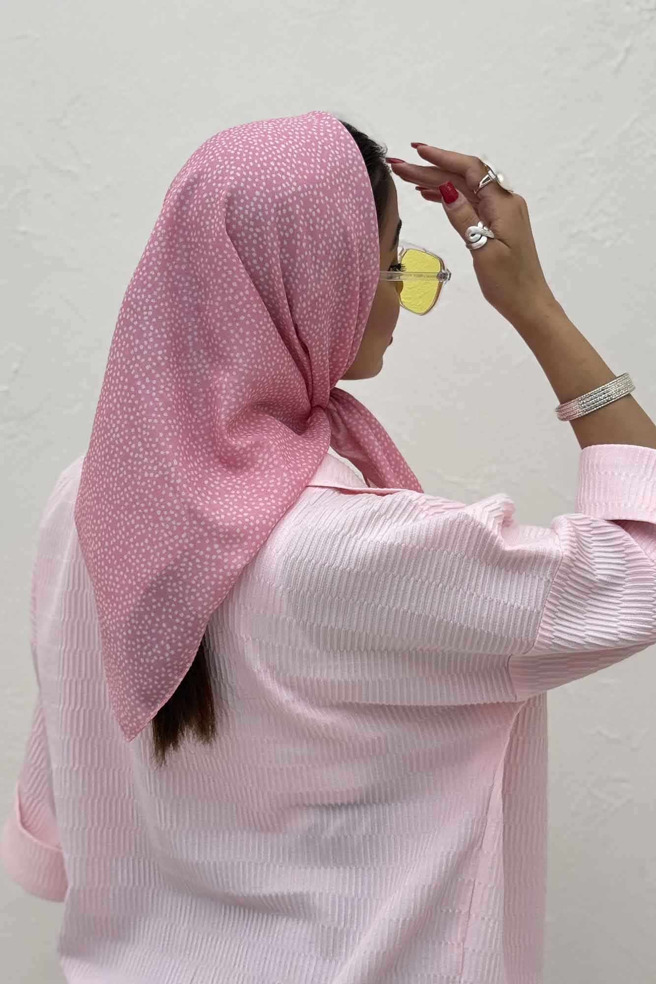 مینی اسکارف نقطه زار