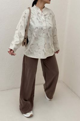 بلوز یقه بلیطی پرینتی تک جیب طرح 1