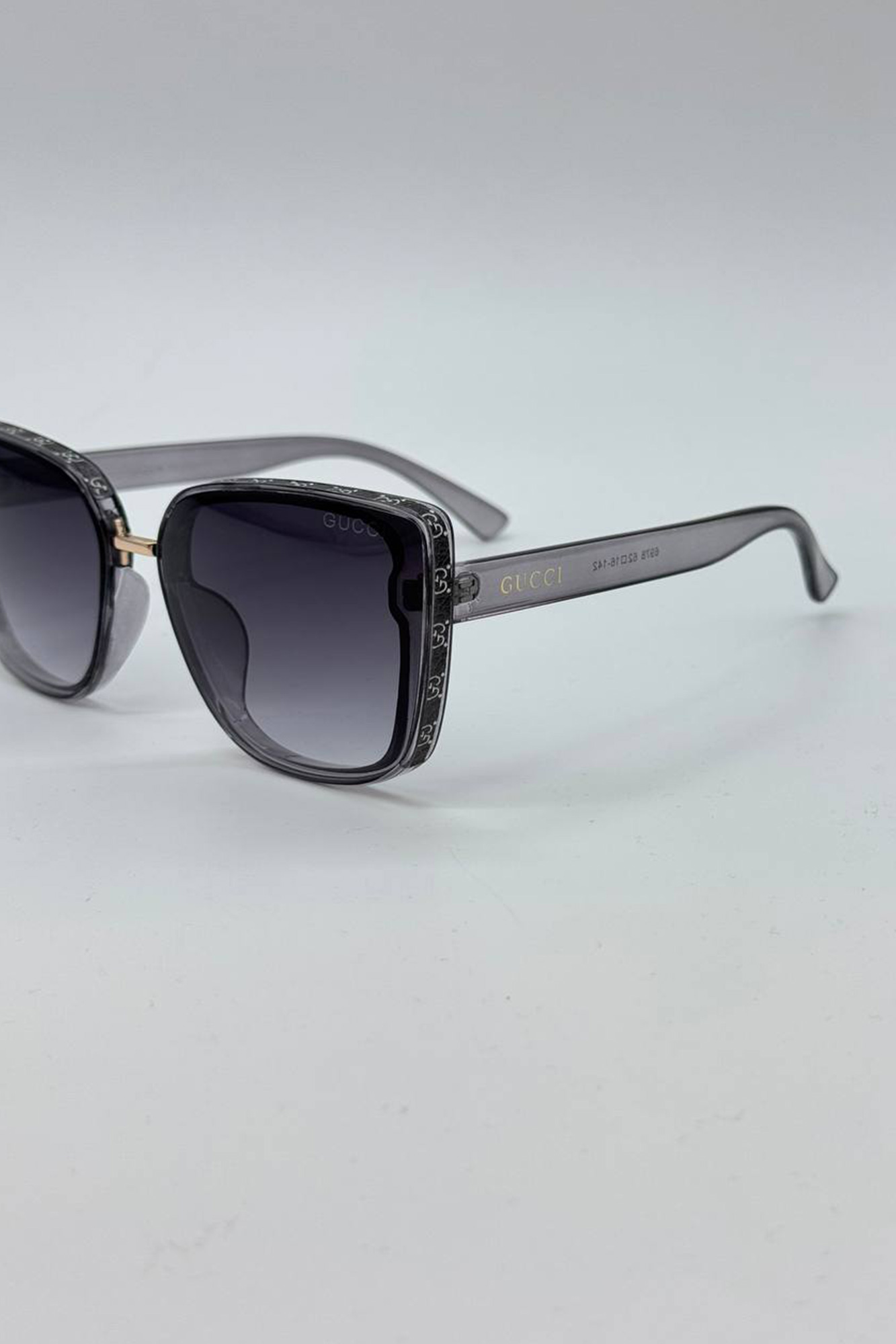 عینک زنانه کد 01