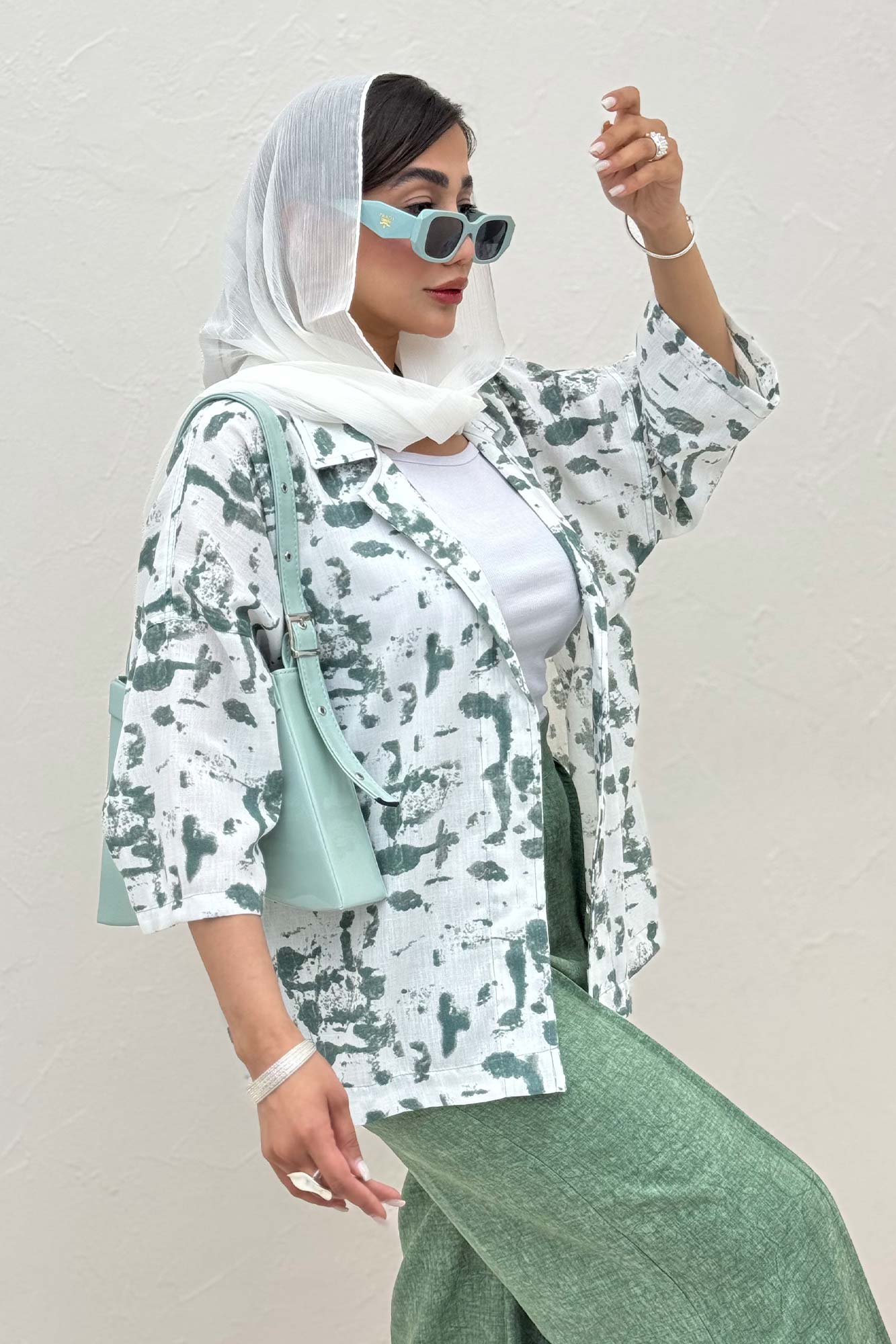 مانتو یقه شکاری لینن طرح دار کد 2