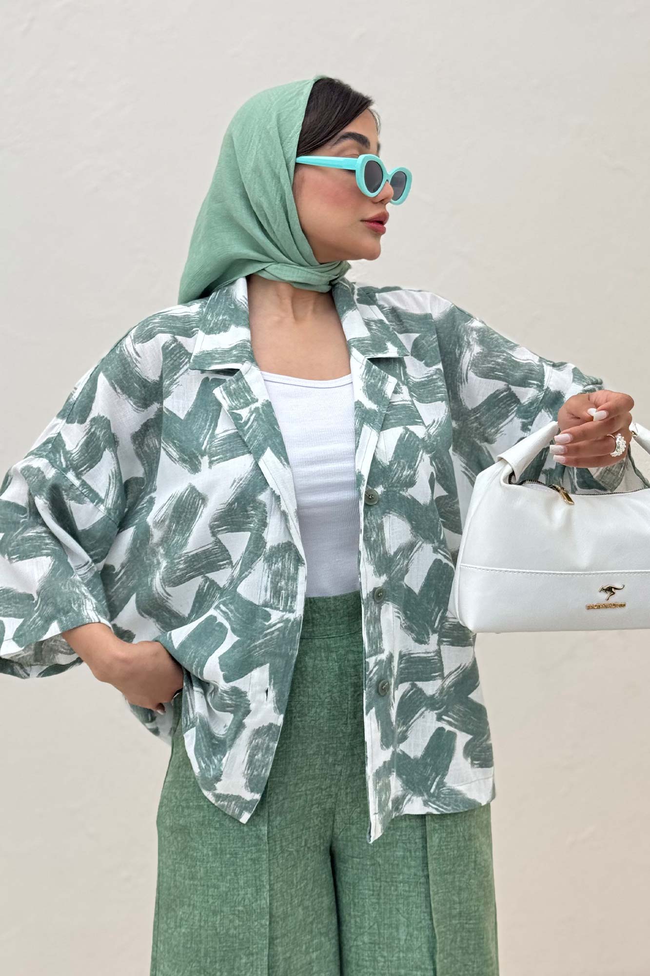 مانتو یقه شکاری لینن طرح دار کد 1