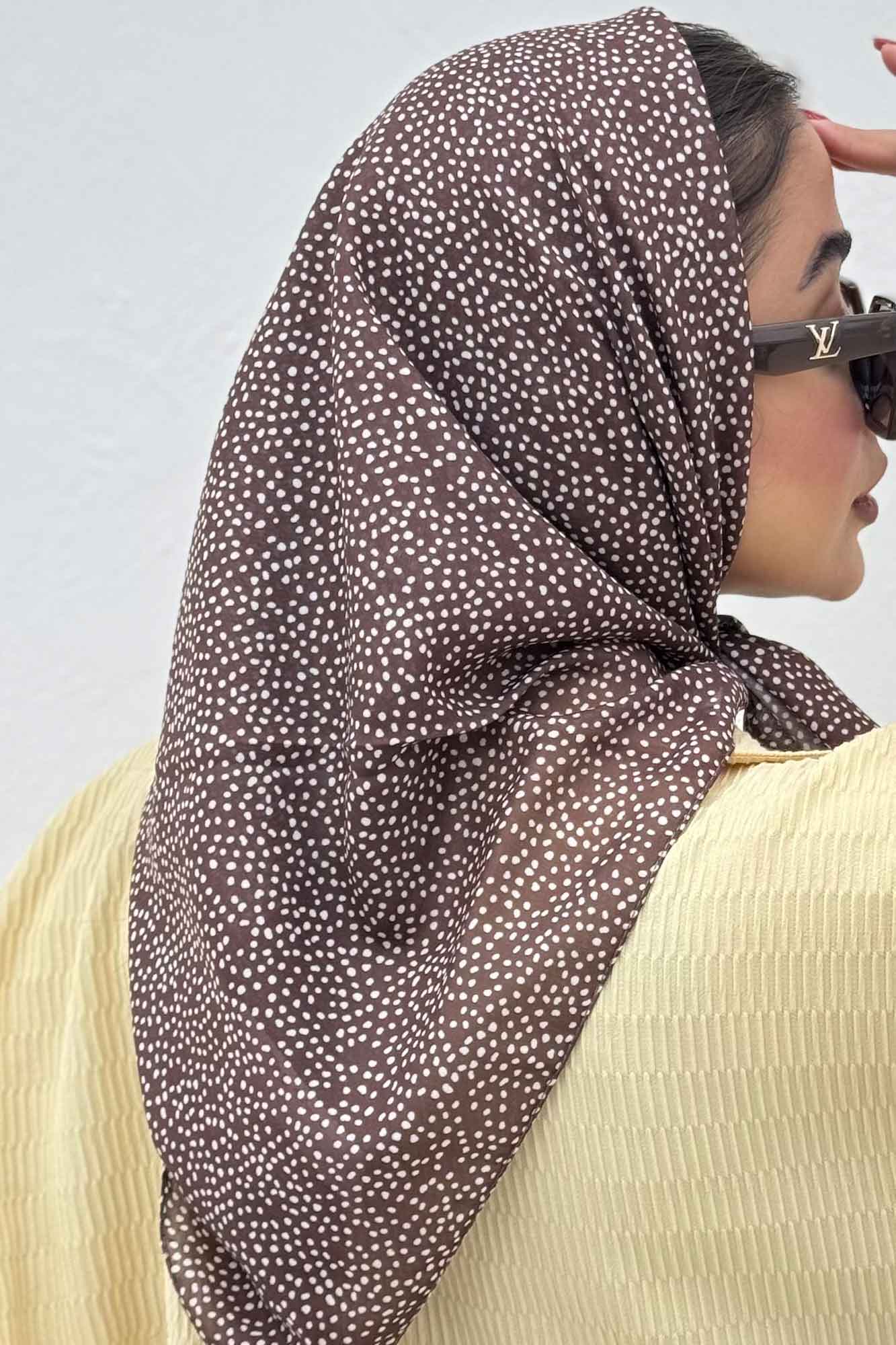 مینی اسکارف نقطه زار