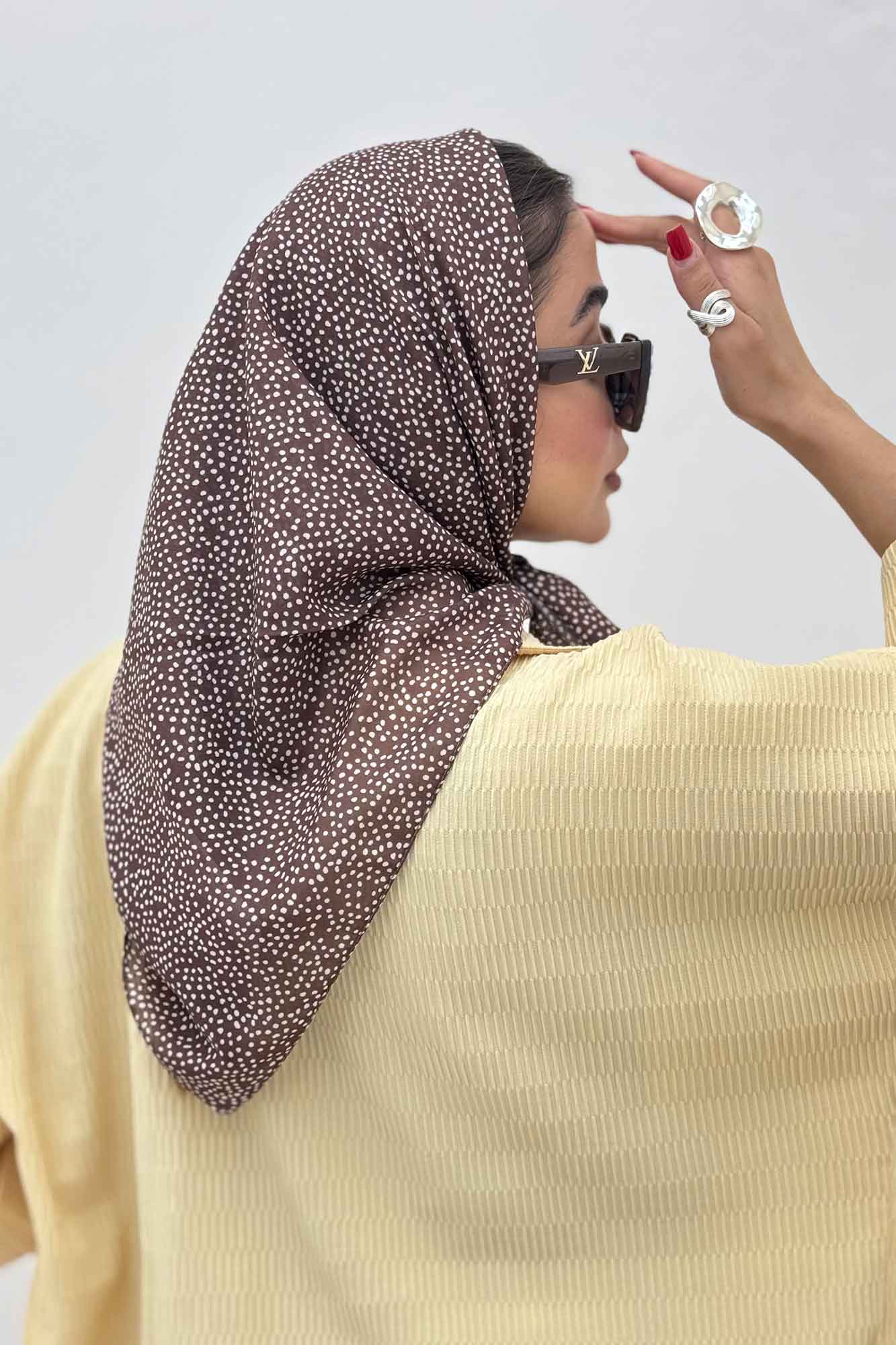 مینی اسکارف نقطه زار