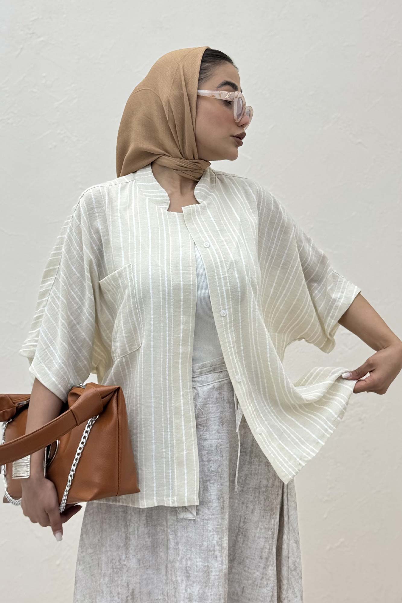 شومیز یقه سه سانت لینن زارا