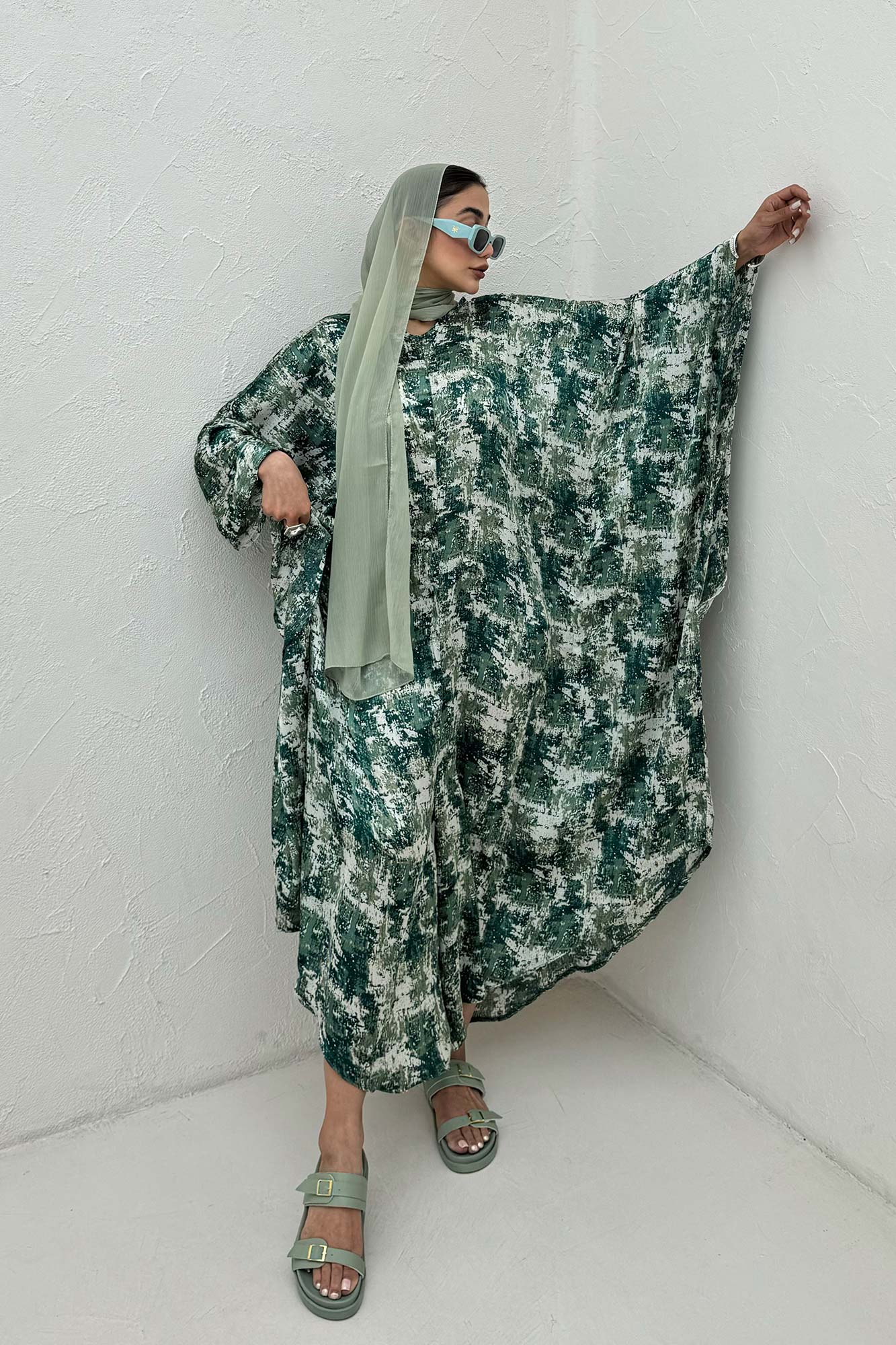 اورال پشت زیپ حریر زارا